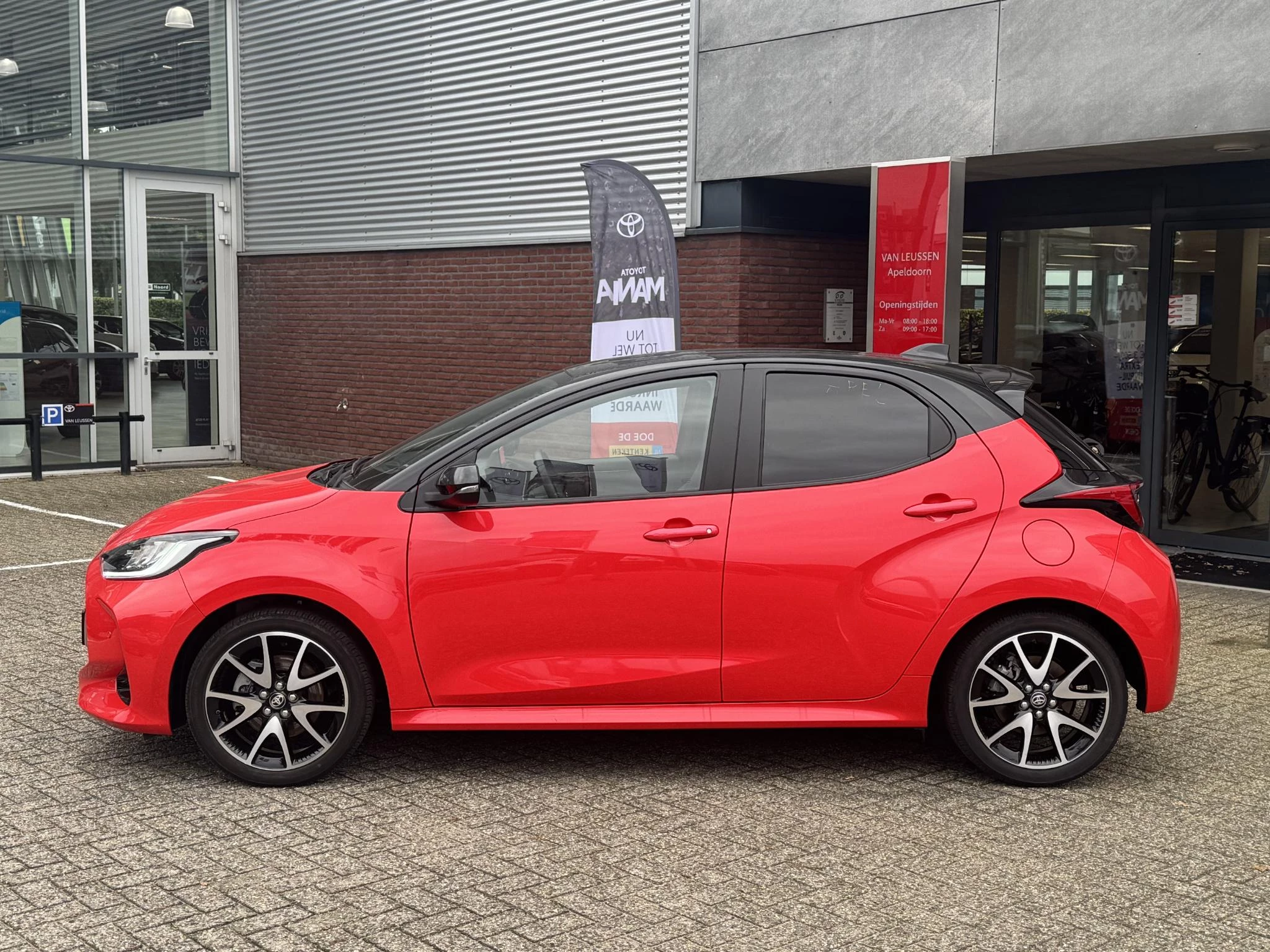 Hoofdafbeelding Toyota Yaris