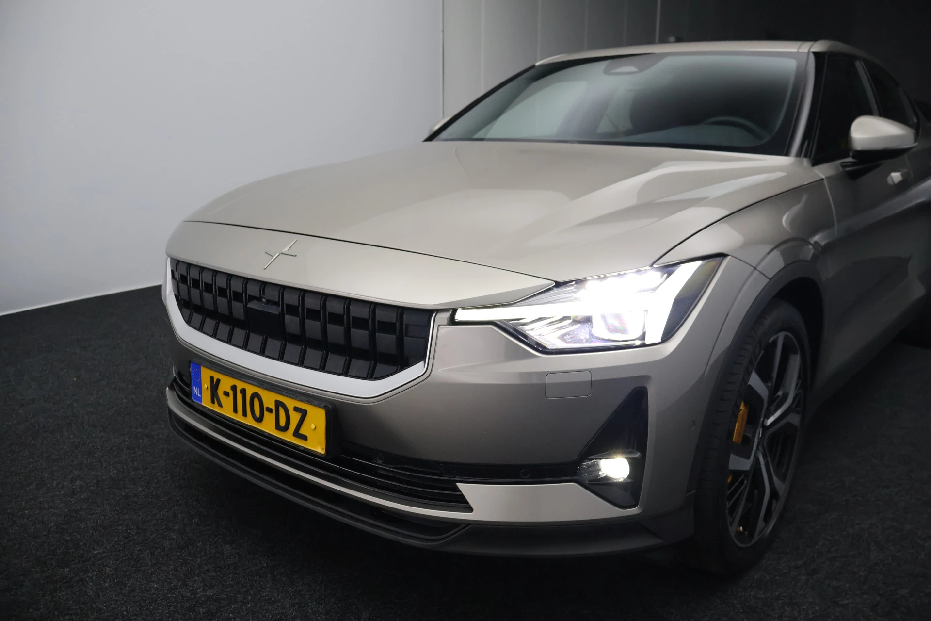Hoofdafbeelding Polestar 2