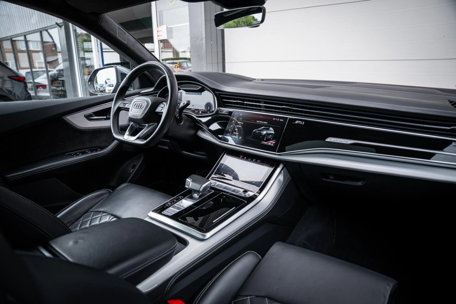 Hoofdafbeelding Audi Q8