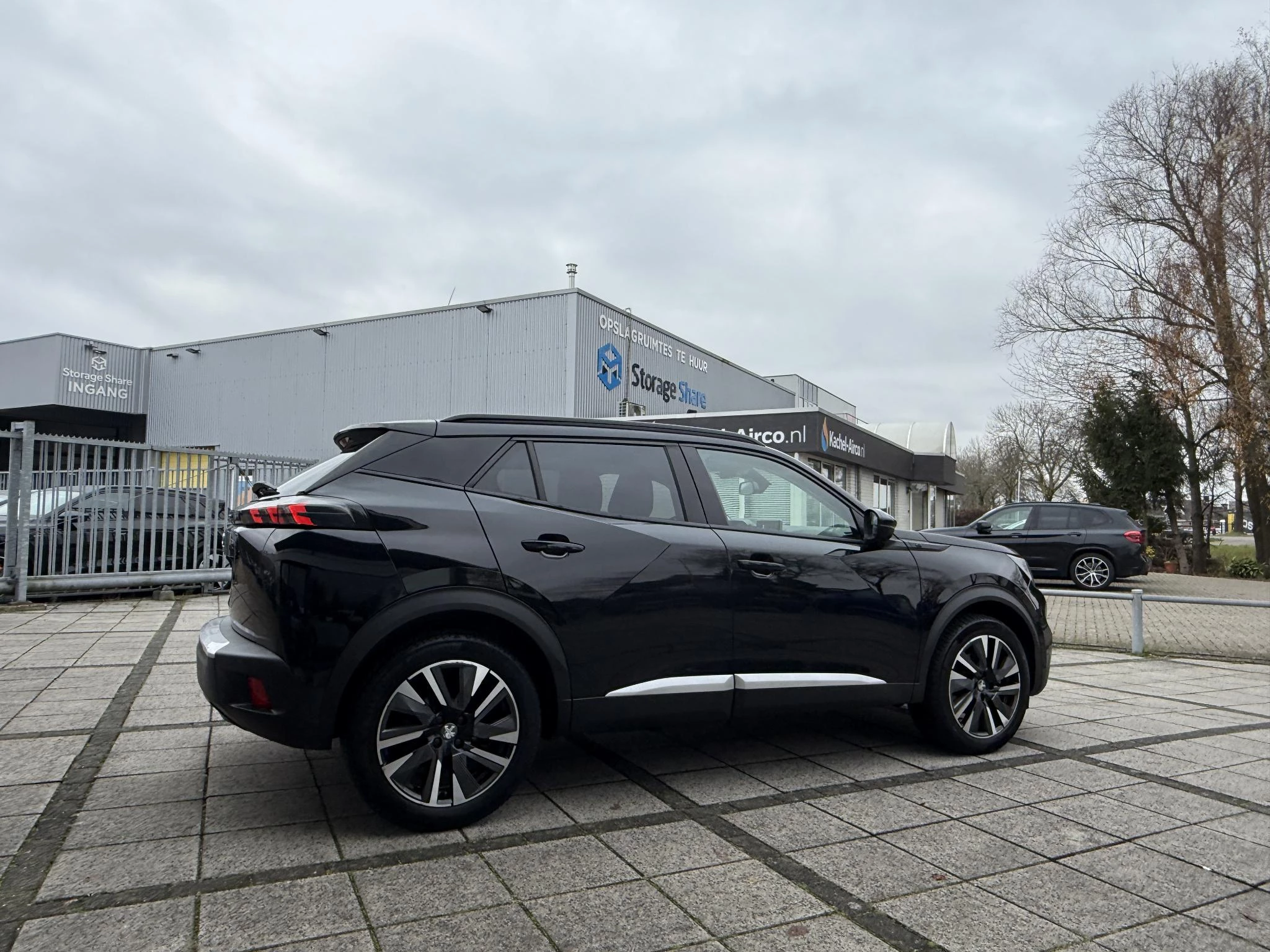 Hoofdafbeelding Peugeot e-2008