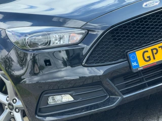 Ford Focus Wagon 2.0 ST - Shadow Black Metallic - Recaro//2xLed/Winterpakket