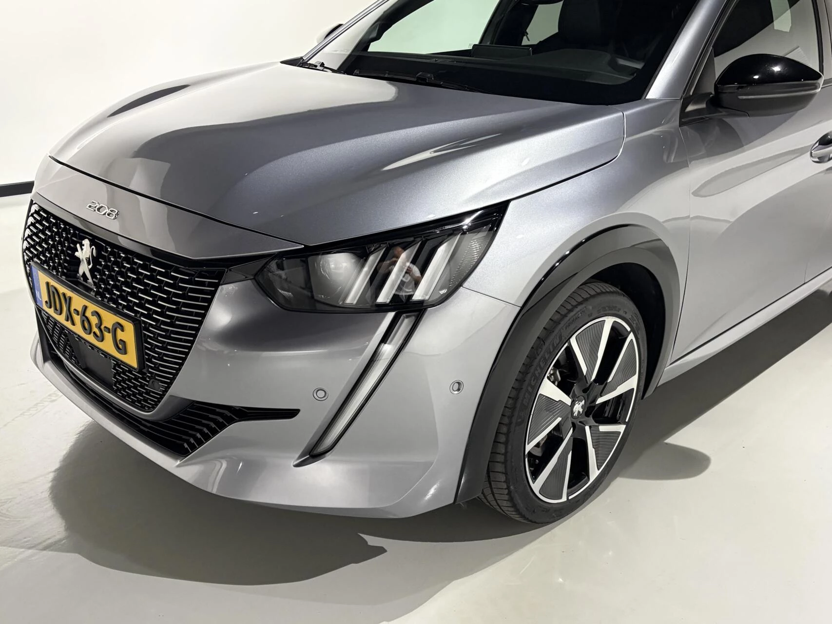 Hoofdafbeelding Peugeot e-208