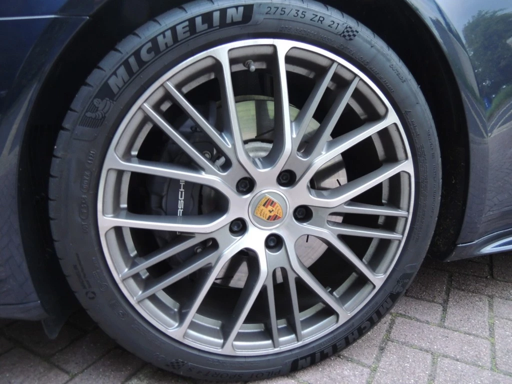 Hoofdafbeelding Porsche Panamera