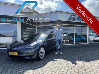 Hoofdafbeelding Tesla Model 3 Tesla Model 3 LONG RANGE AWD 352PK FSD+PERFORMANCE VELG+TREK