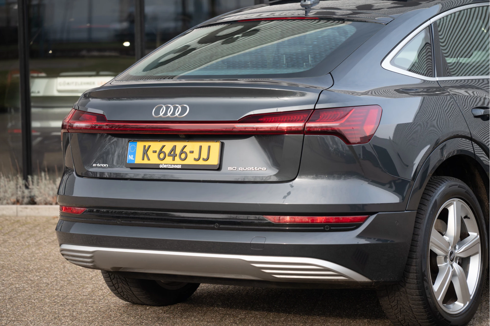 Hoofdafbeelding Audi e-tron