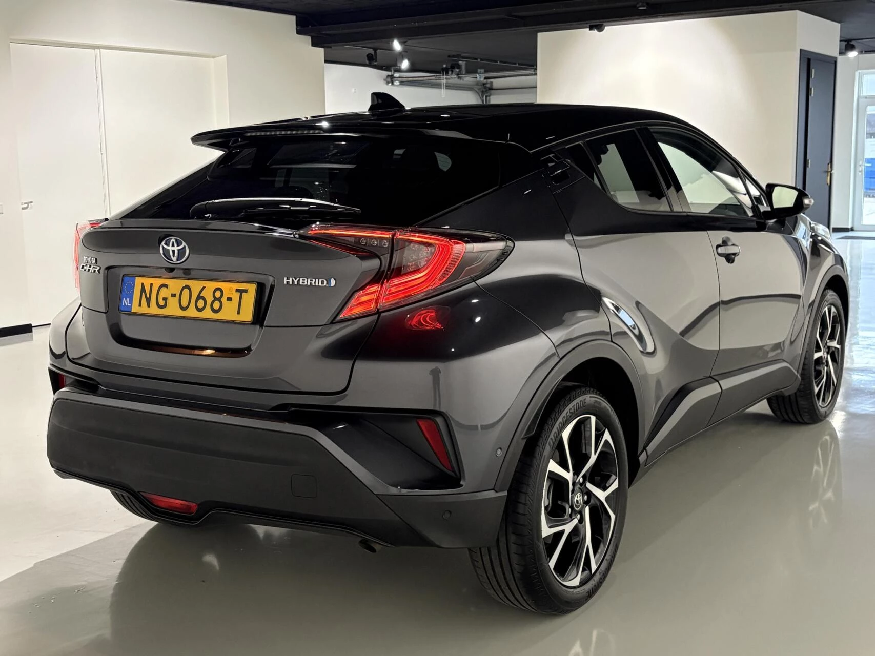 Hoofdafbeelding Toyota C-HR