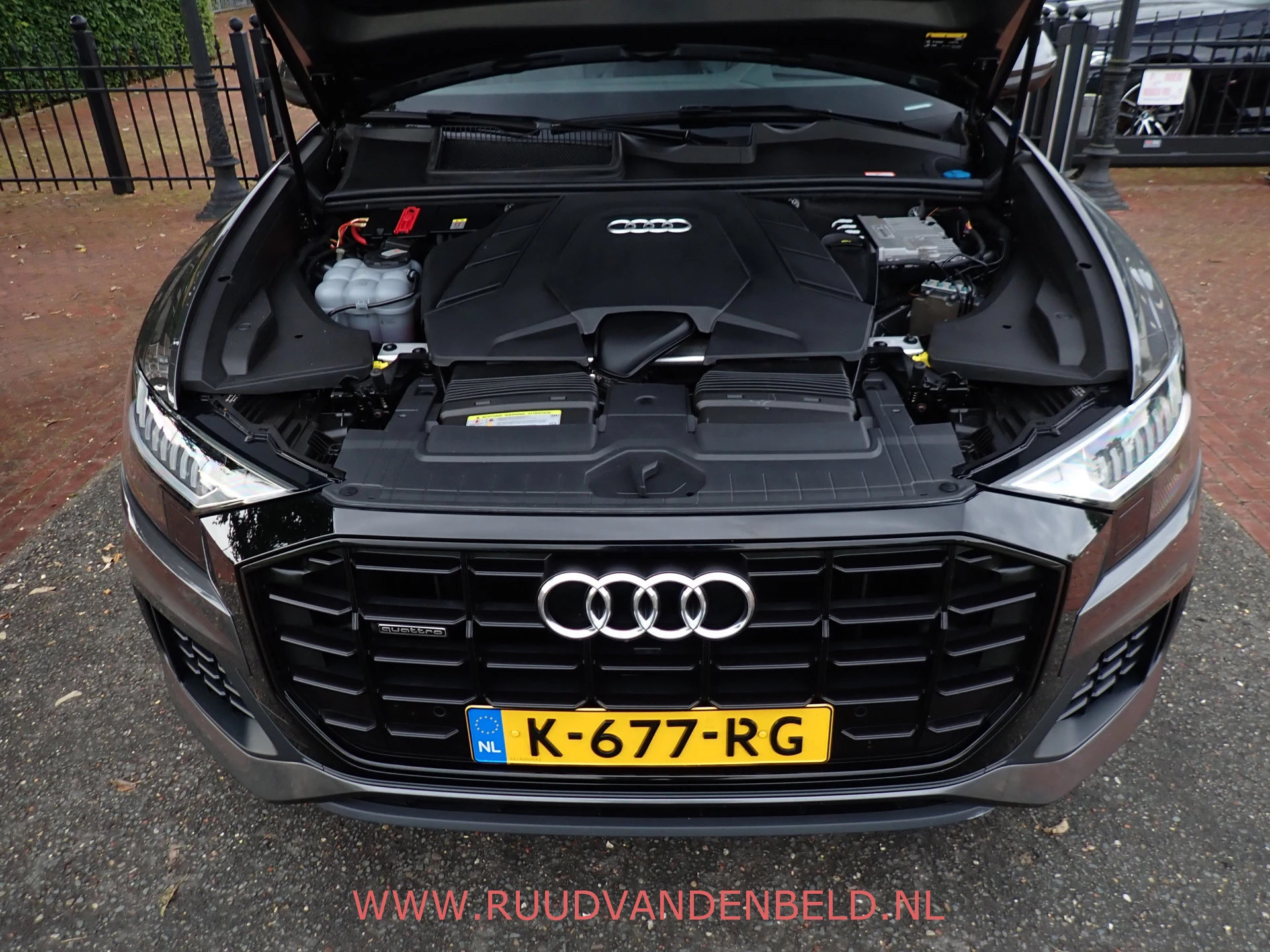 Hoofdafbeelding Audi Q8