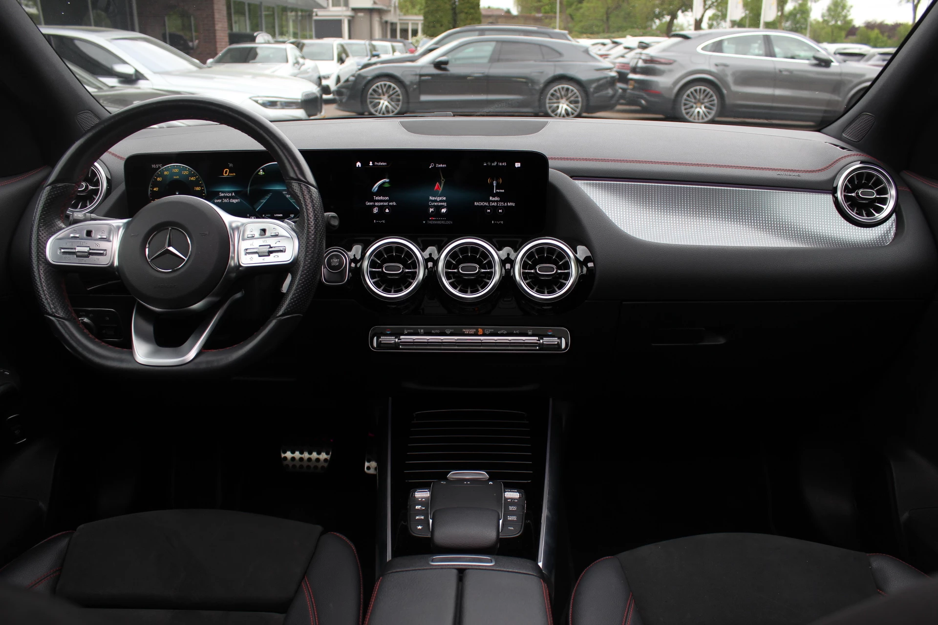 Hoofdafbeelding Mercedes-Benz EQA
