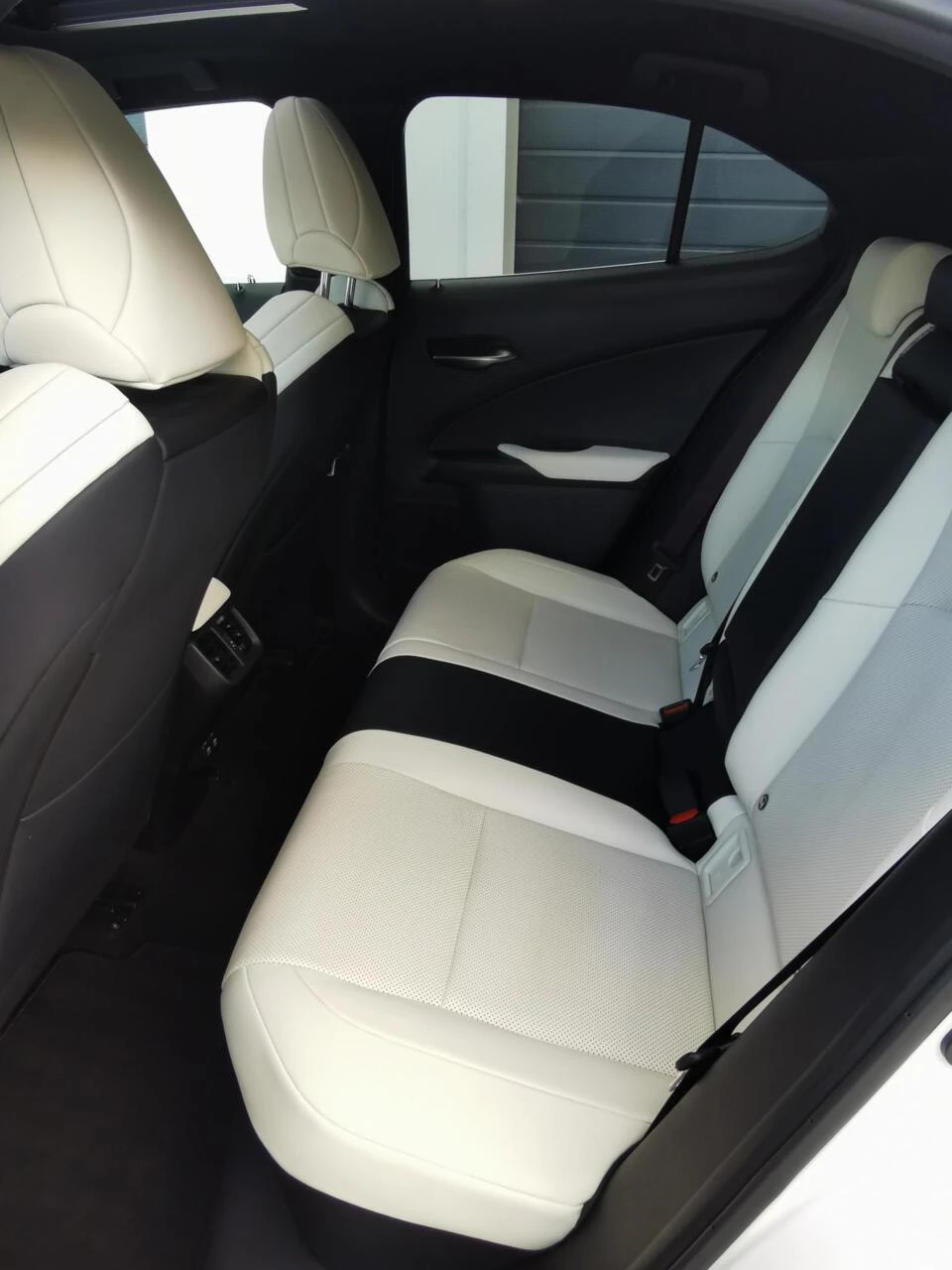Hoofdafbeelding Lexus UX