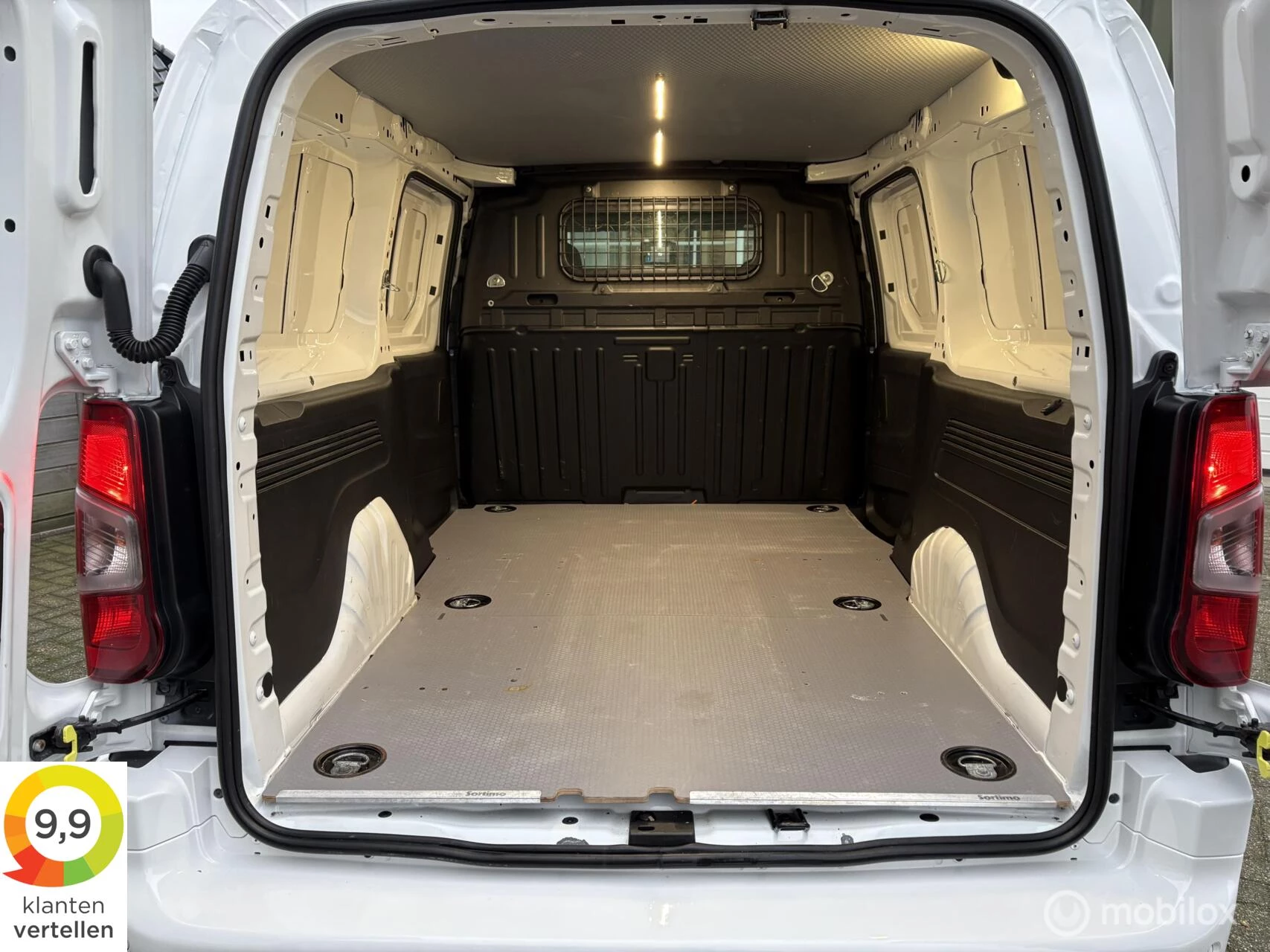 Hoofdafbeelding Peugeot Partner