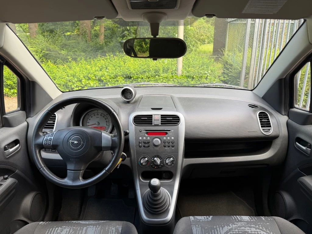 Hoofdafbeelding Opel Agila