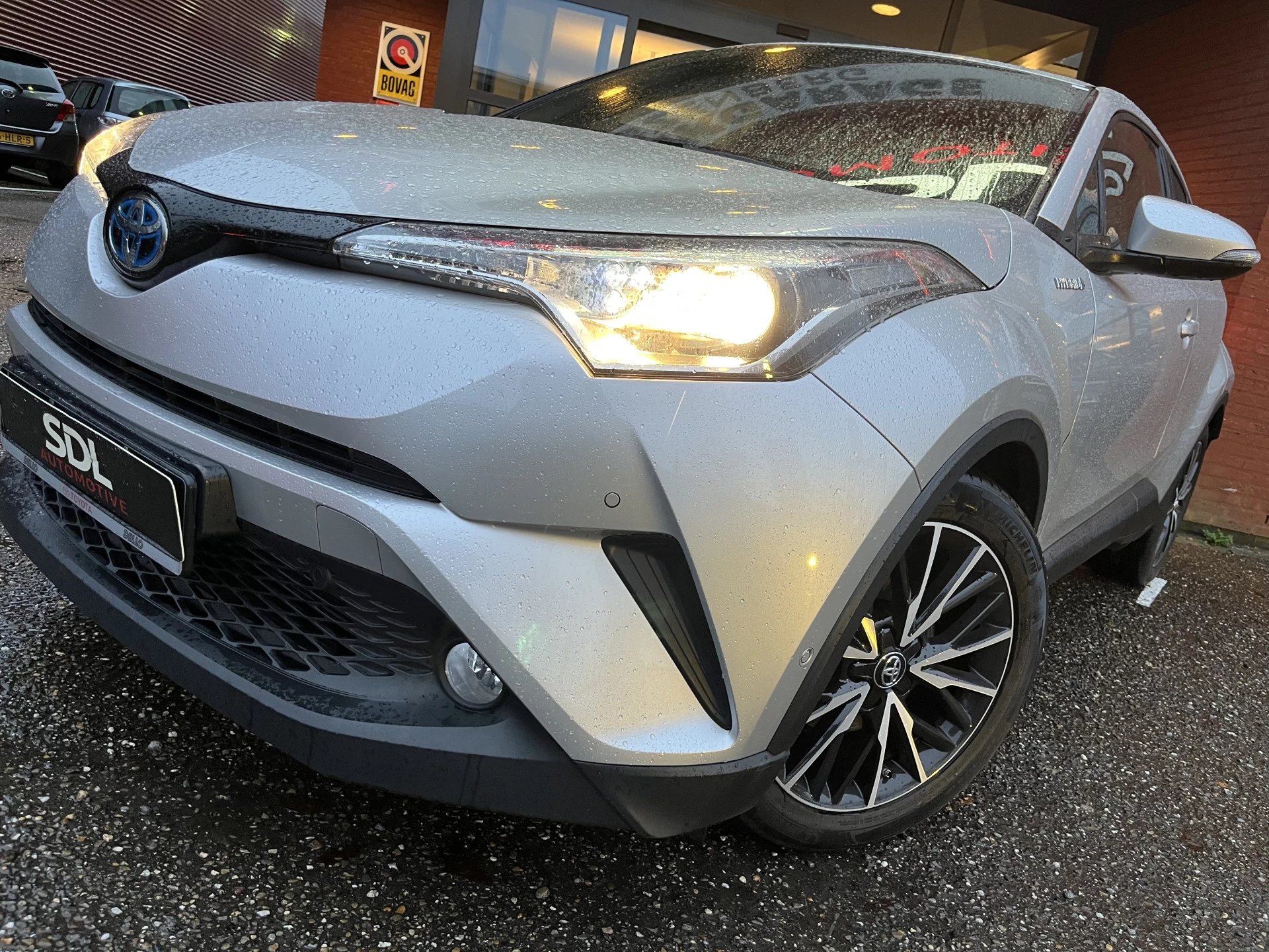 Hoofdafbeelding Toyota C-HR