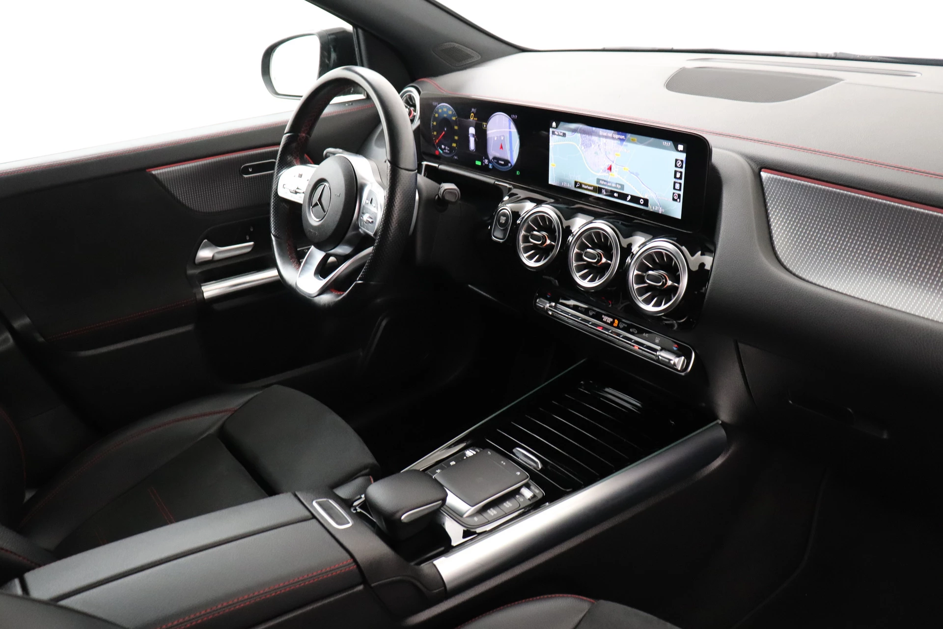 Hoofdafbeelding Mercedes-Benz EQA