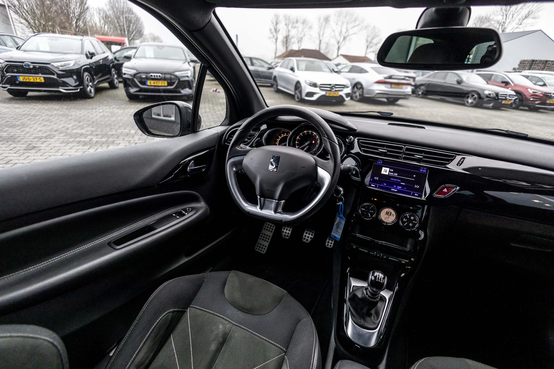 Hoofdafbeelding DS DS 3