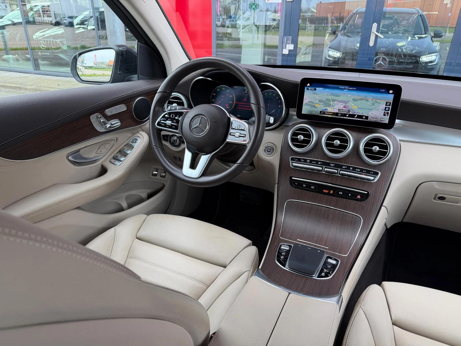 Hoofdafbeelding Mercedes-Benz GLC