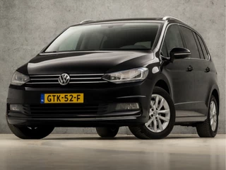 Volkswagen Touran 1.4 TSI Highline 7 Persoons 150Pk Automaat (PANORAMADAK, GROOT NAVI, CLIMATE, STOELVERWARMING, TREKHAAK, ALCANTARA SPORTSTOELEN, CAMERA, GETINT GLAS, ADAPTIVE CRUISE, KEYLESS START, NIEUWE APK, NIEUWSTAAT)