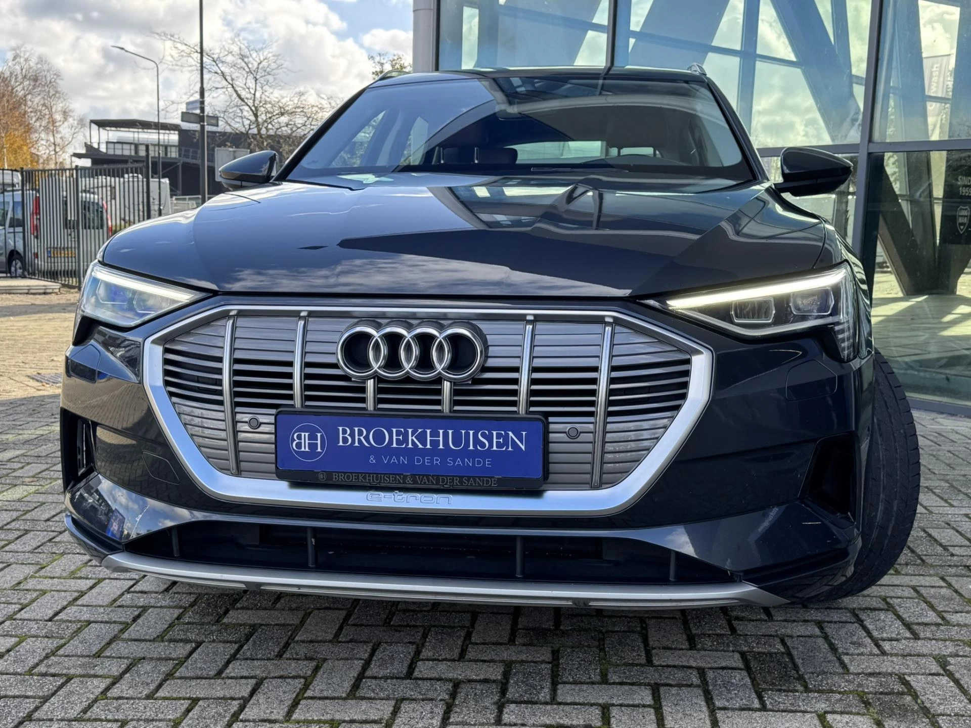 Hoofdafbeelding Audi e-tron