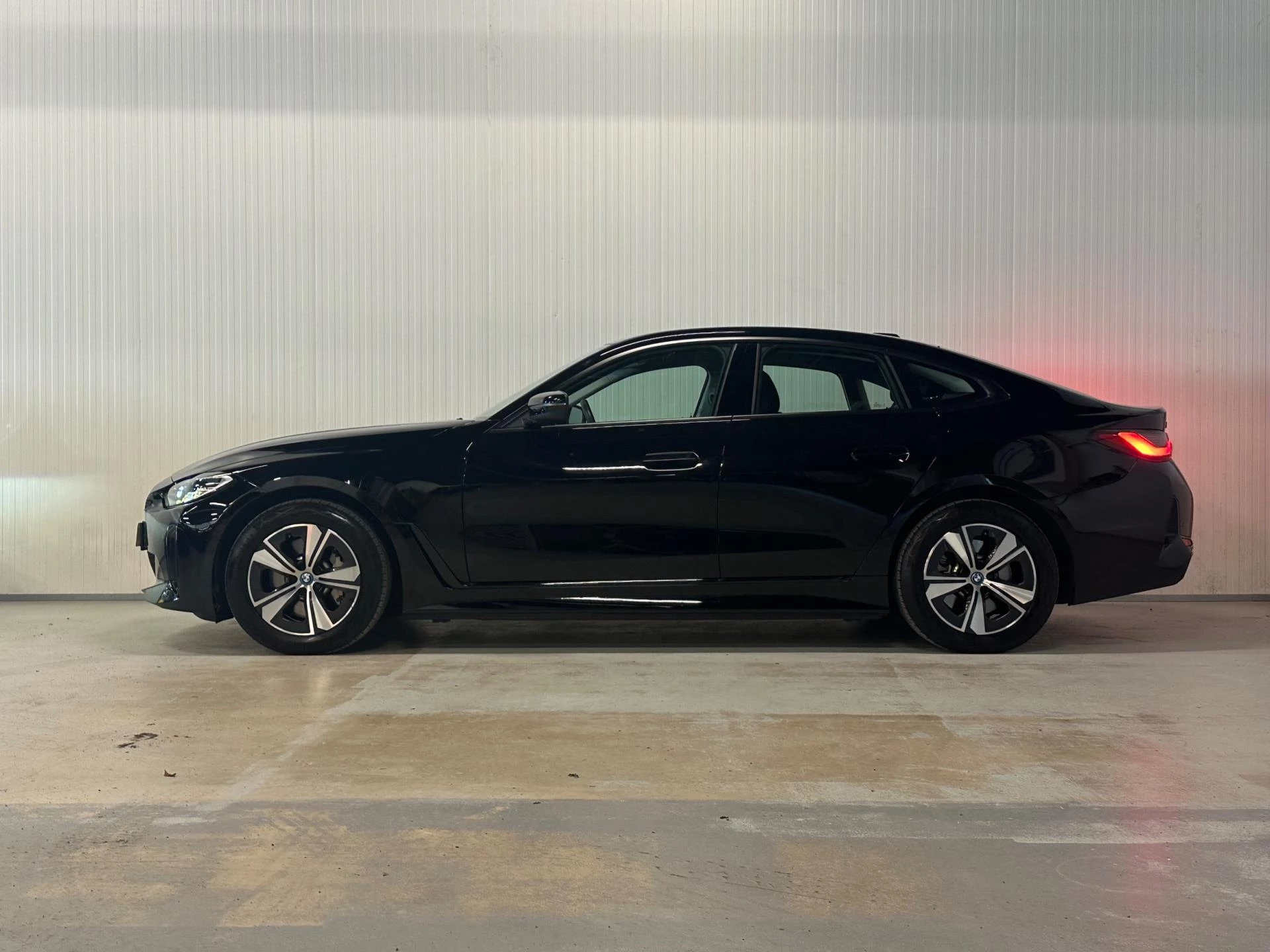Hoofdafbeelding BMW i4