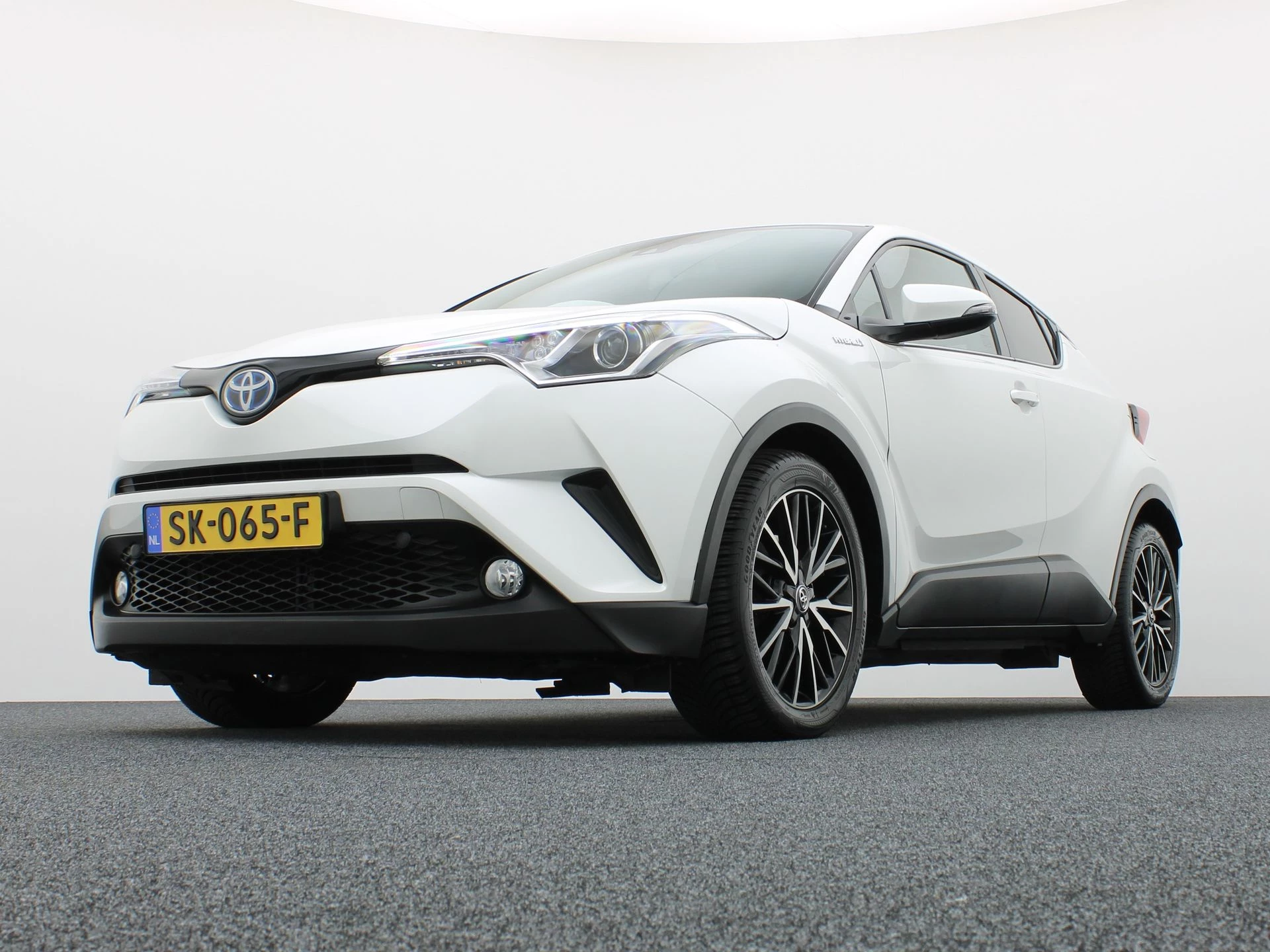 Hoofdafbeelding Toyota C-HR