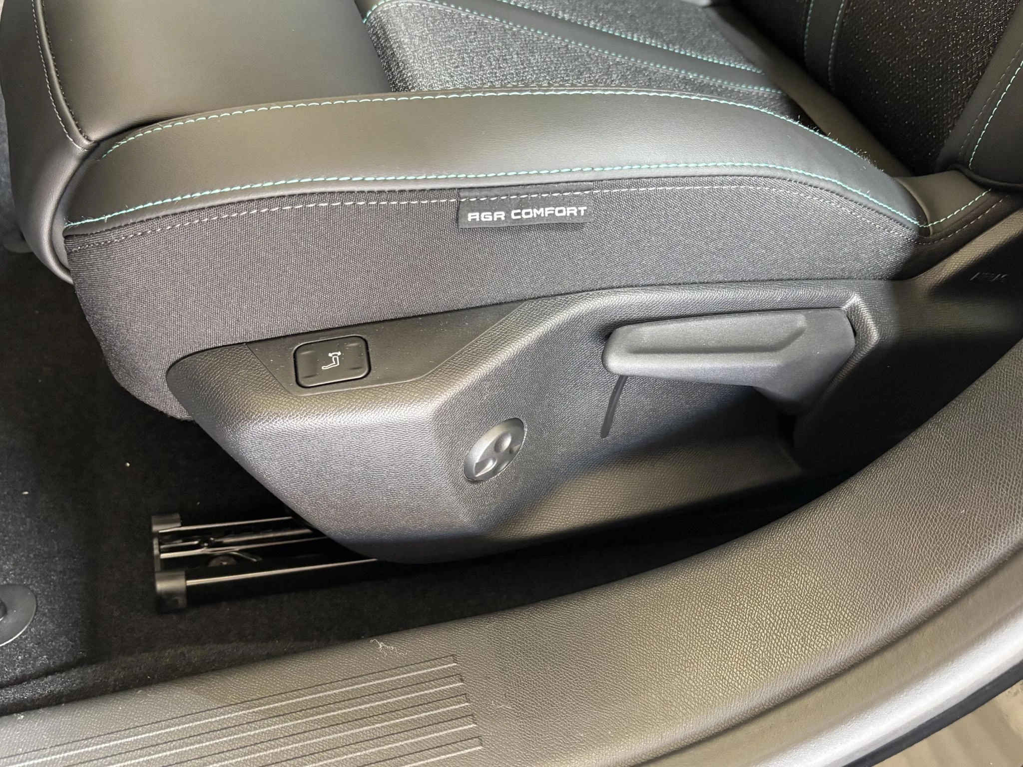 Hoofdafbeelding Peugeot 408