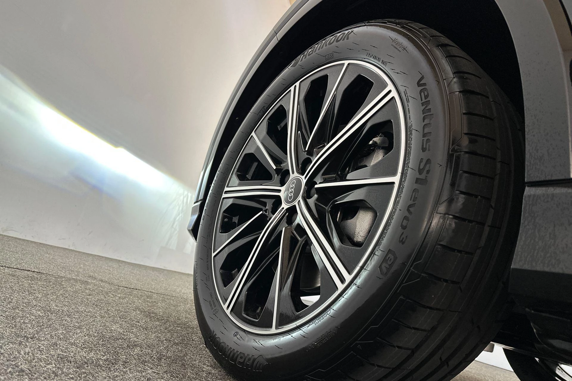 Hoofdafbeelding Audi Q4 e-tron