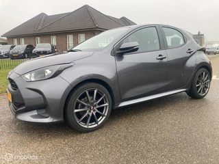 Toyota Yaris 1.5 VVT-i camera apple carplay