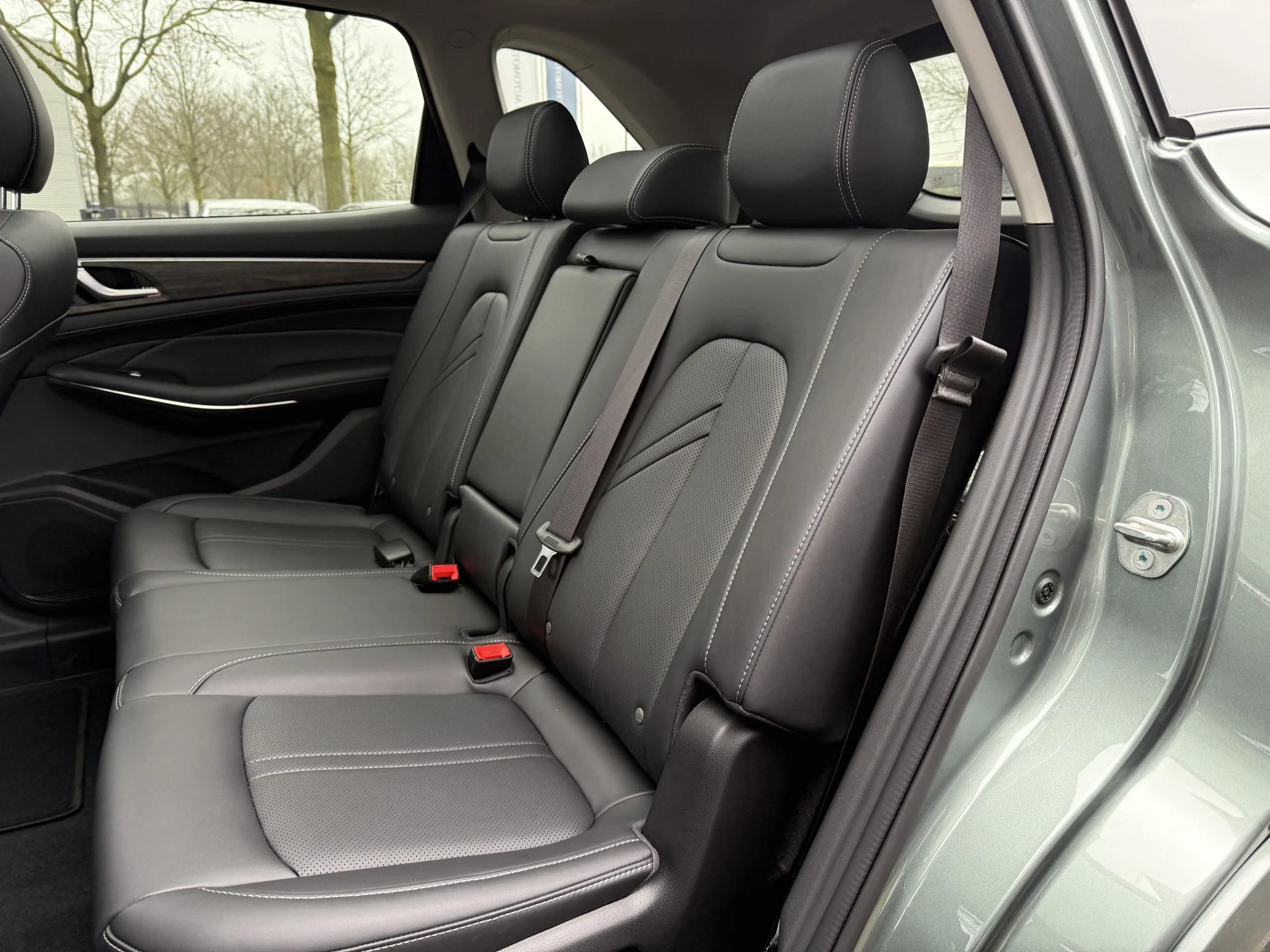 Hoofdafbeelding DFSK E5 PHEV