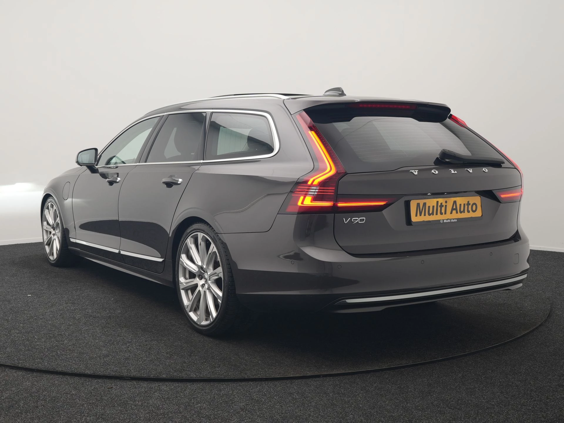Hoofdafbeelding Volvo V90