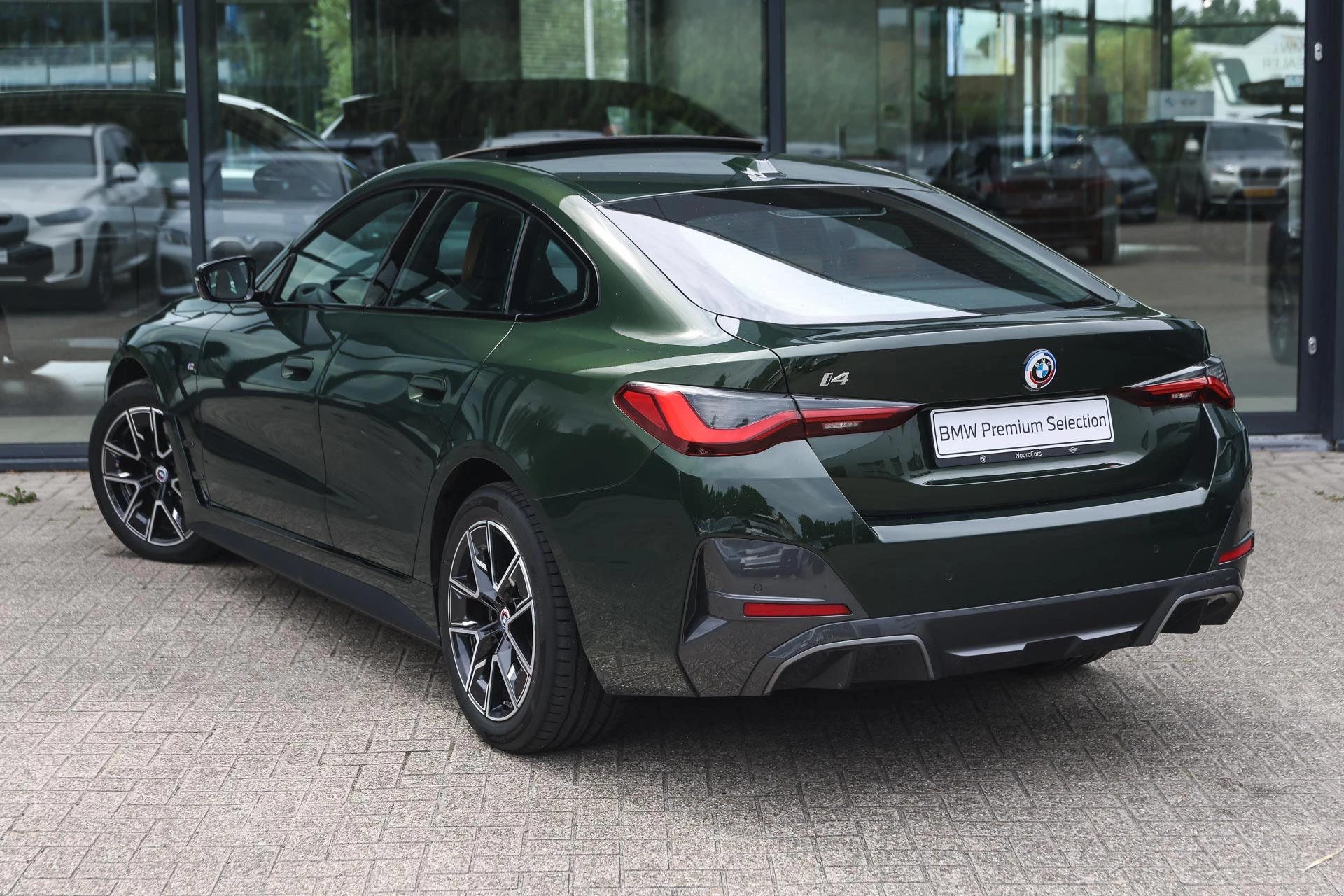 Hoofdafbeelding BMW i4