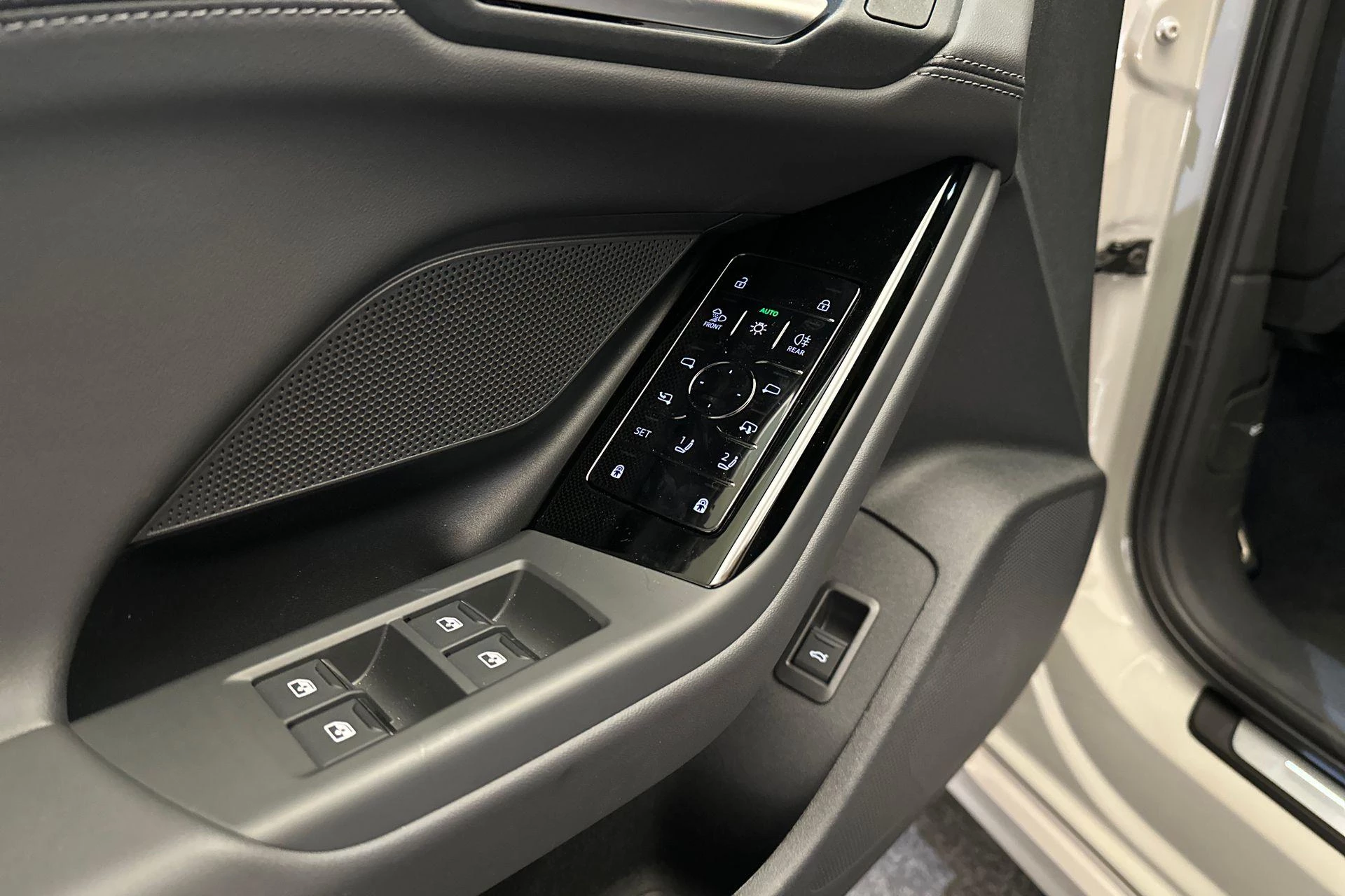 Hoofdafbeelding Audi A6 e-tron