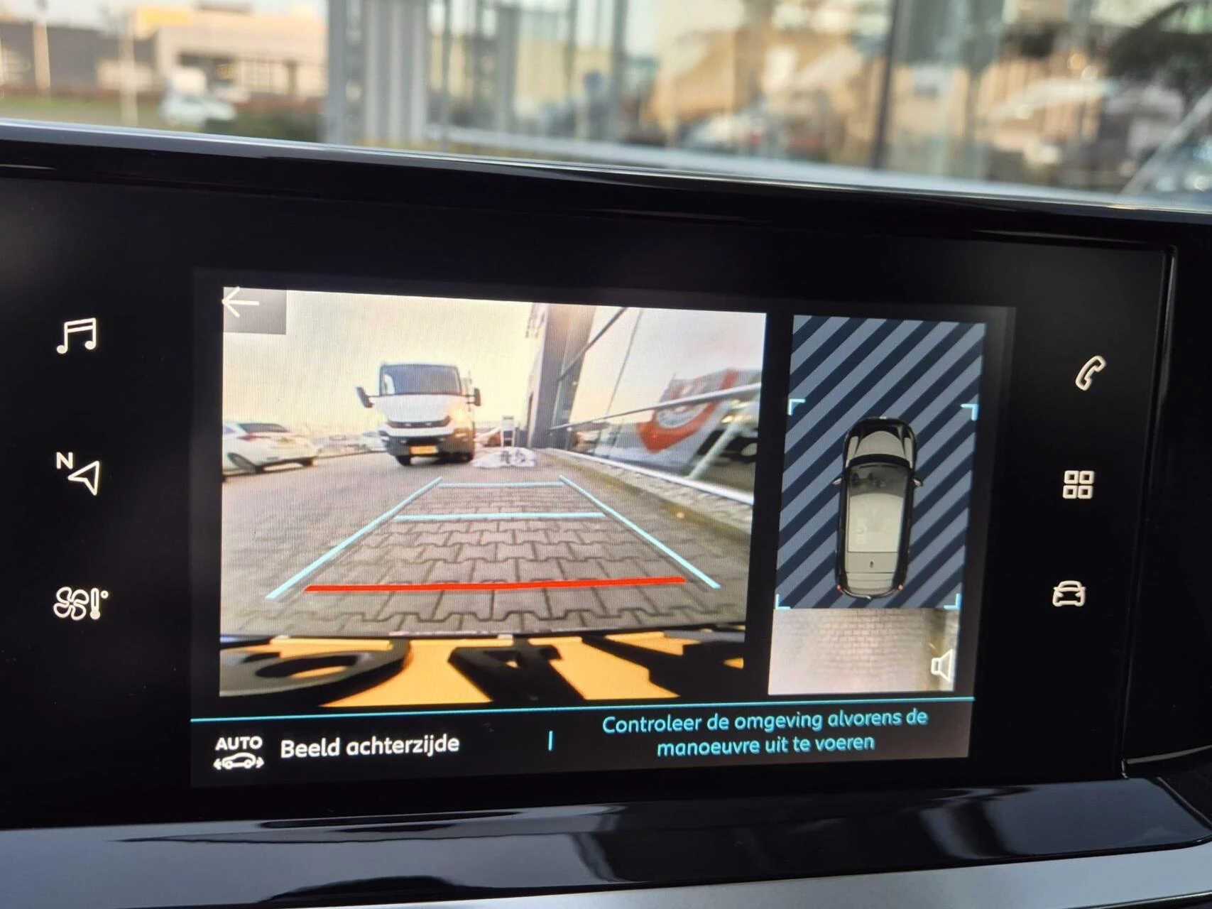 Hoofdafbeelding Peugeot e-208