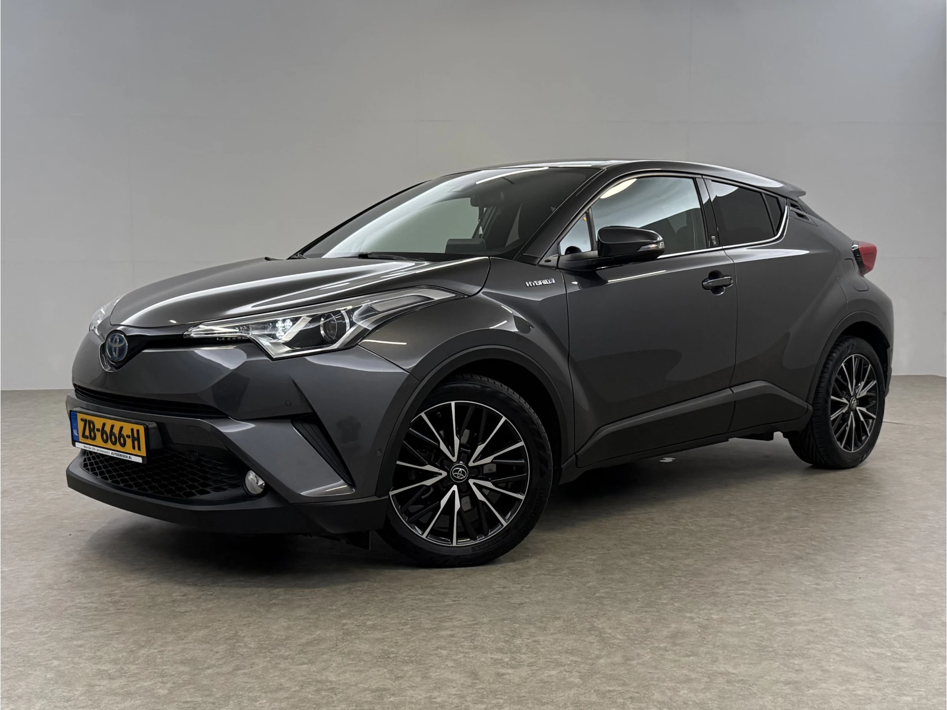 Hoofdafbeelding Toyota C-HR