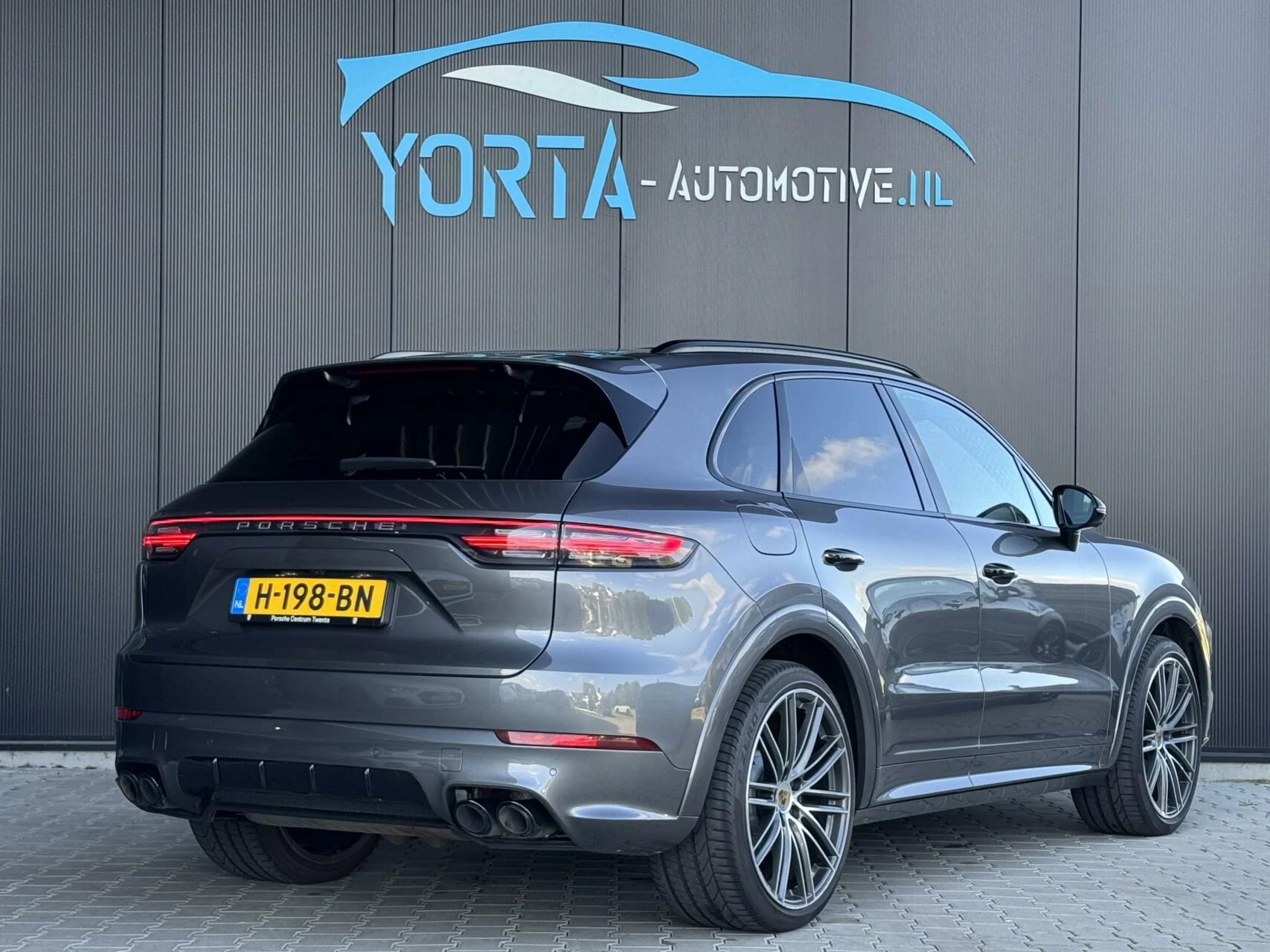 Hoofdafbeelding Porsche Cayenne