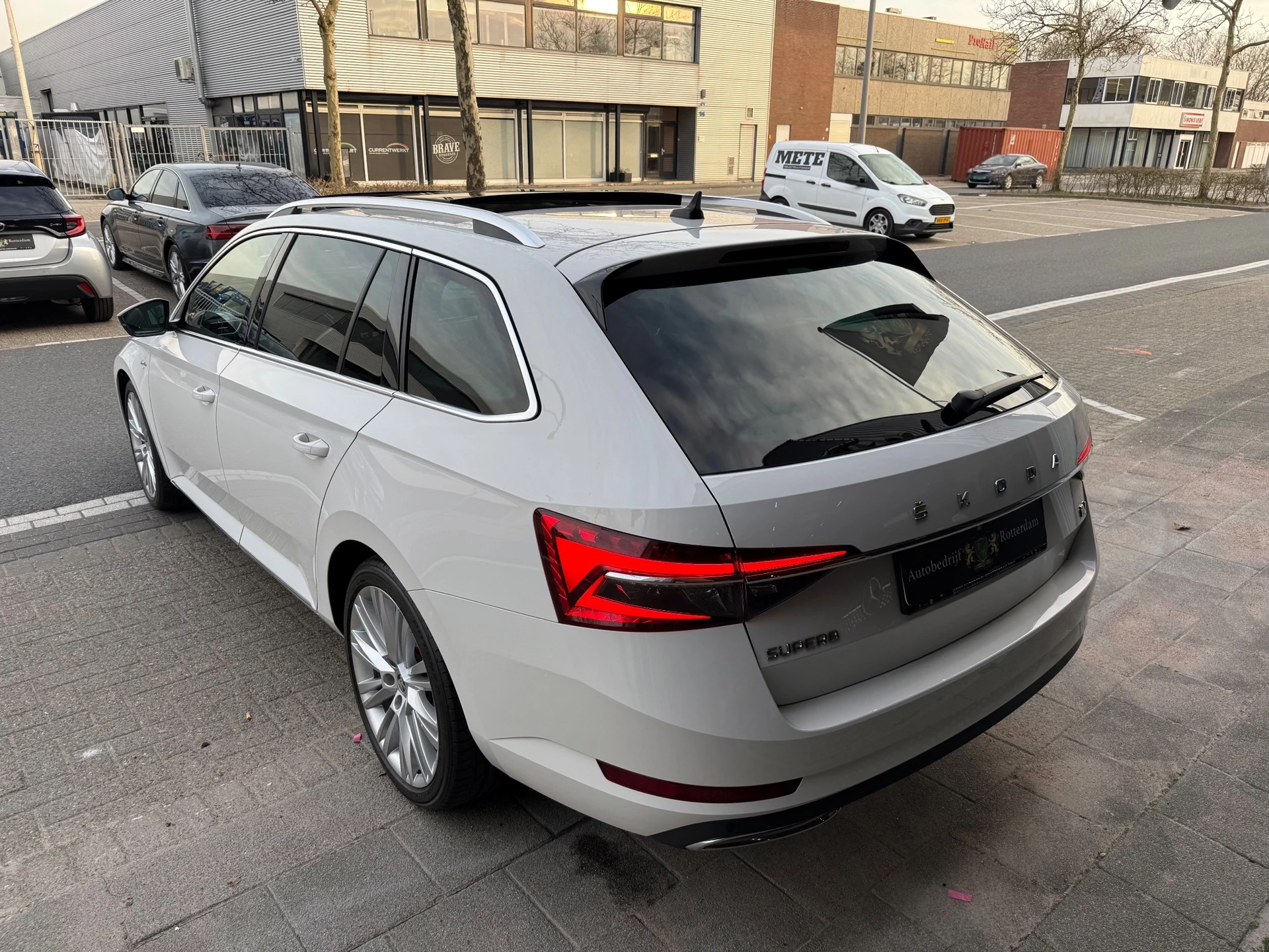 Hoofdafbeelding Škoda Superb