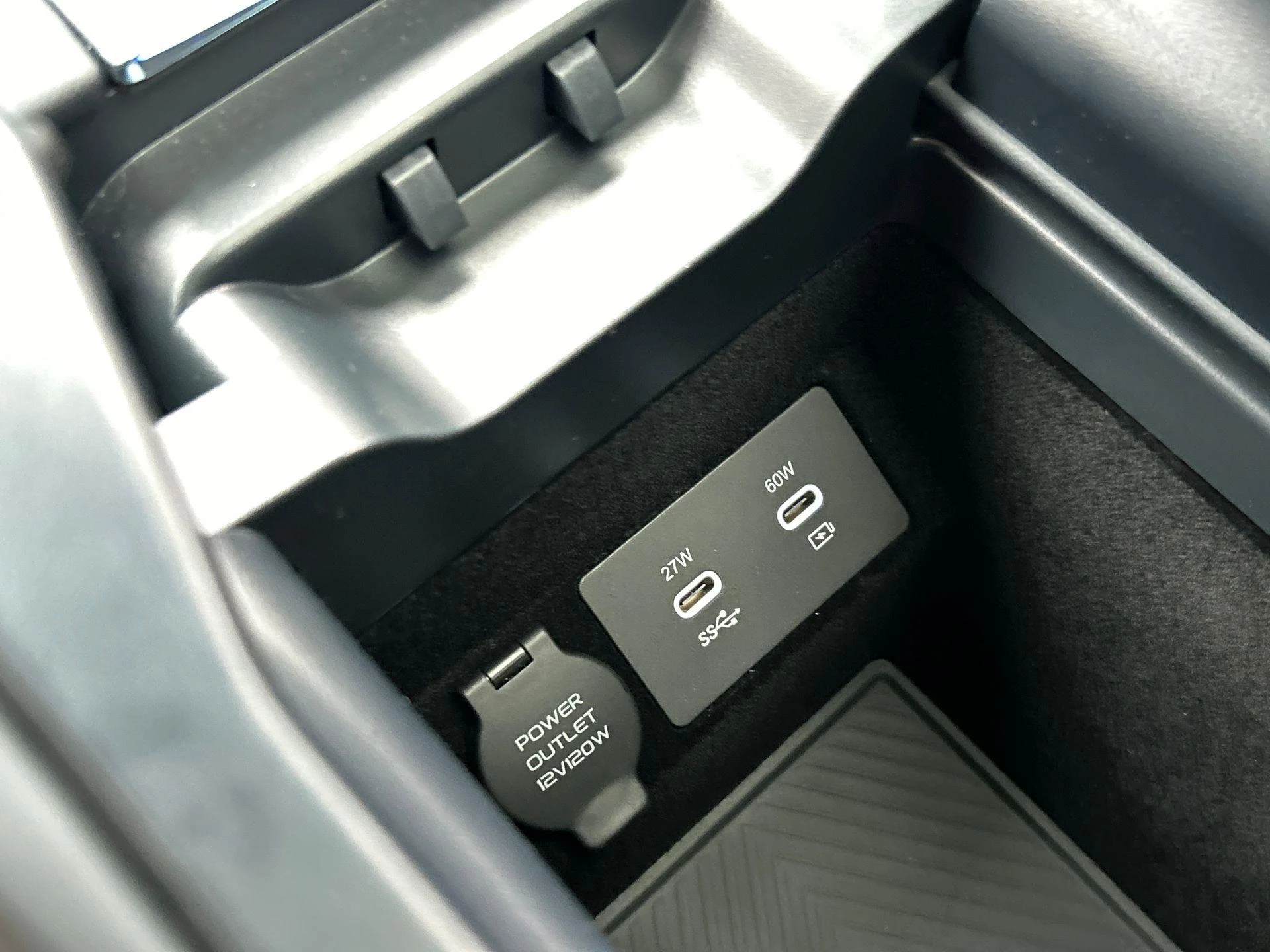 Hoofdafbeelding Lynk & Co 08