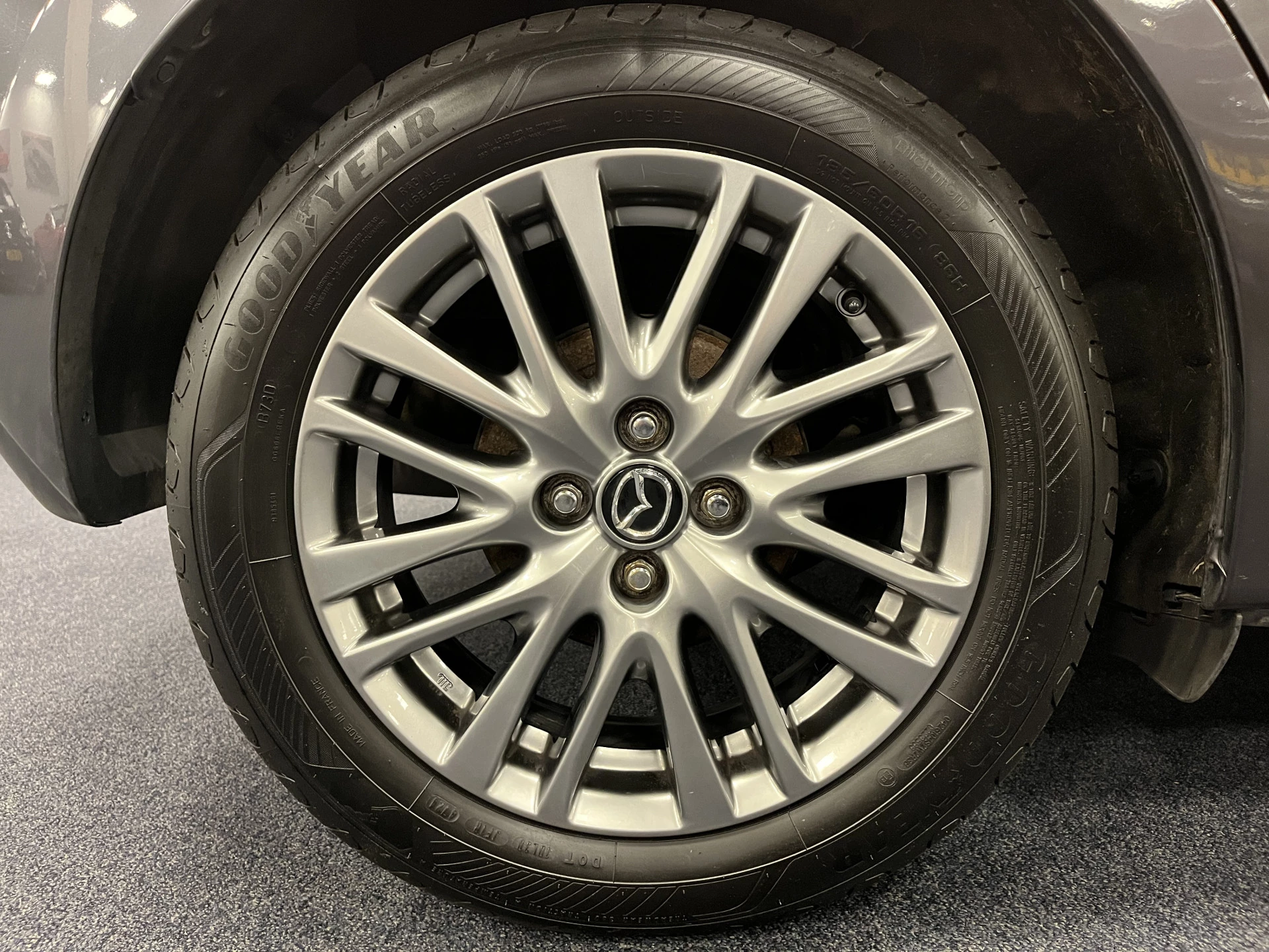 Hoofdafbeelding Mazda 2