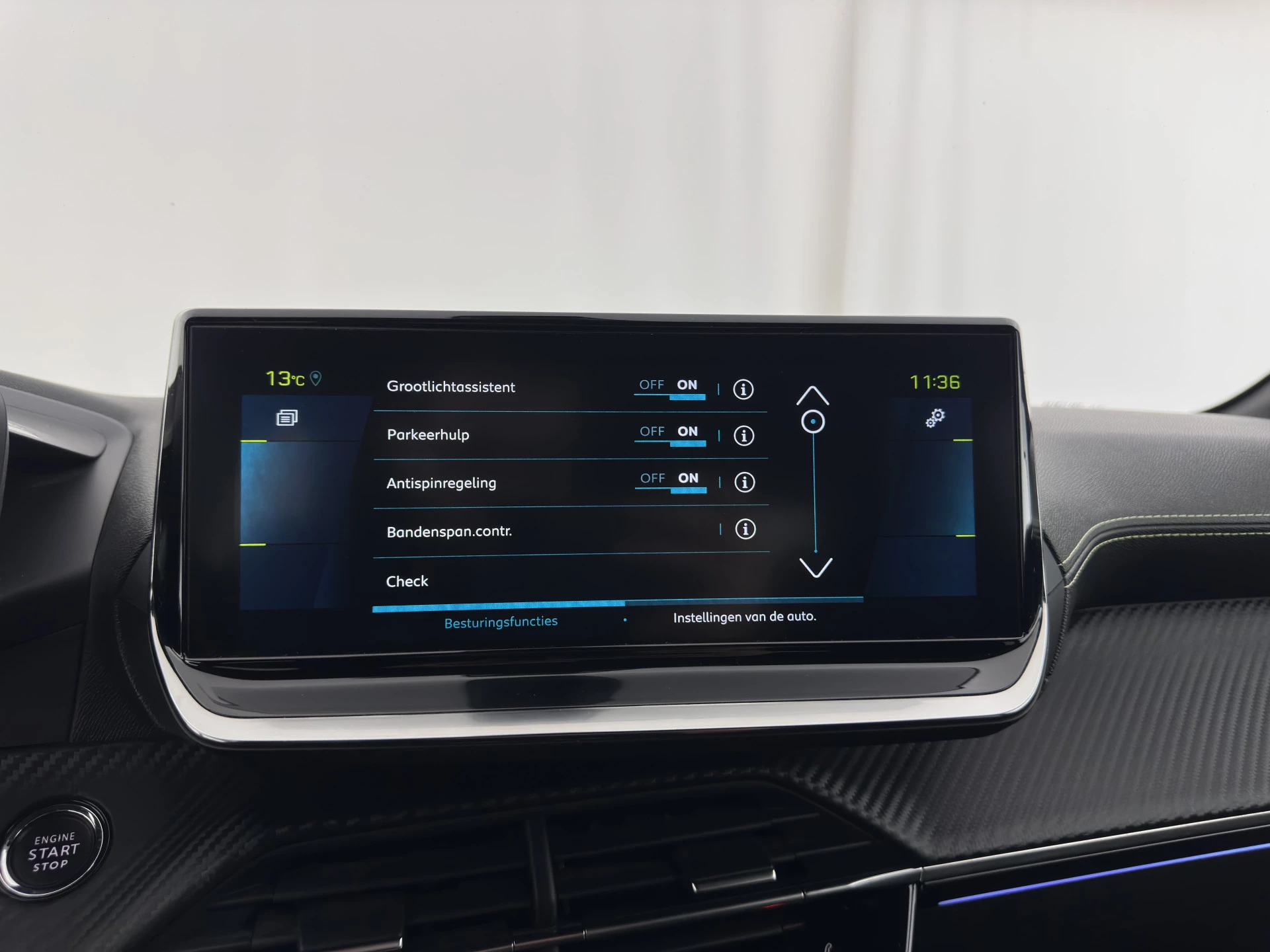 Hoofdafbeelding Peugeot e-208