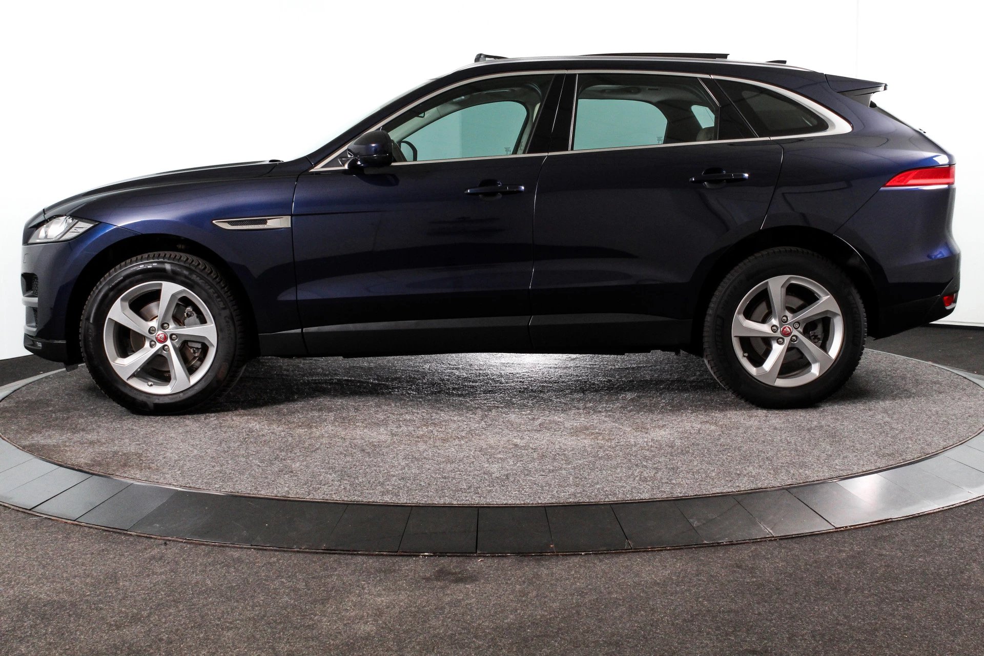 Hoofdafbeelding Jaguar F-PACE