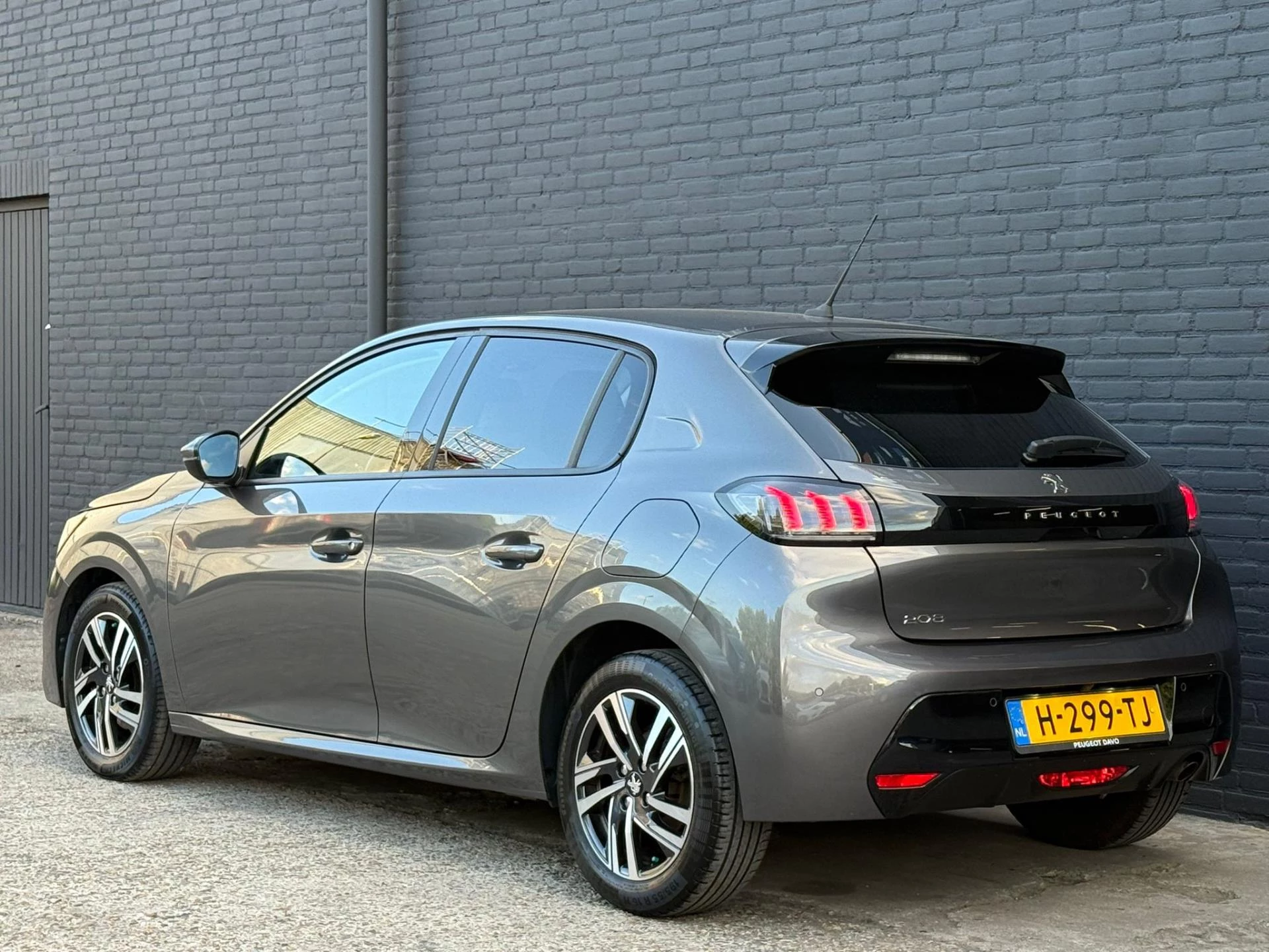 Hoofdafbeelding Peugeot 208