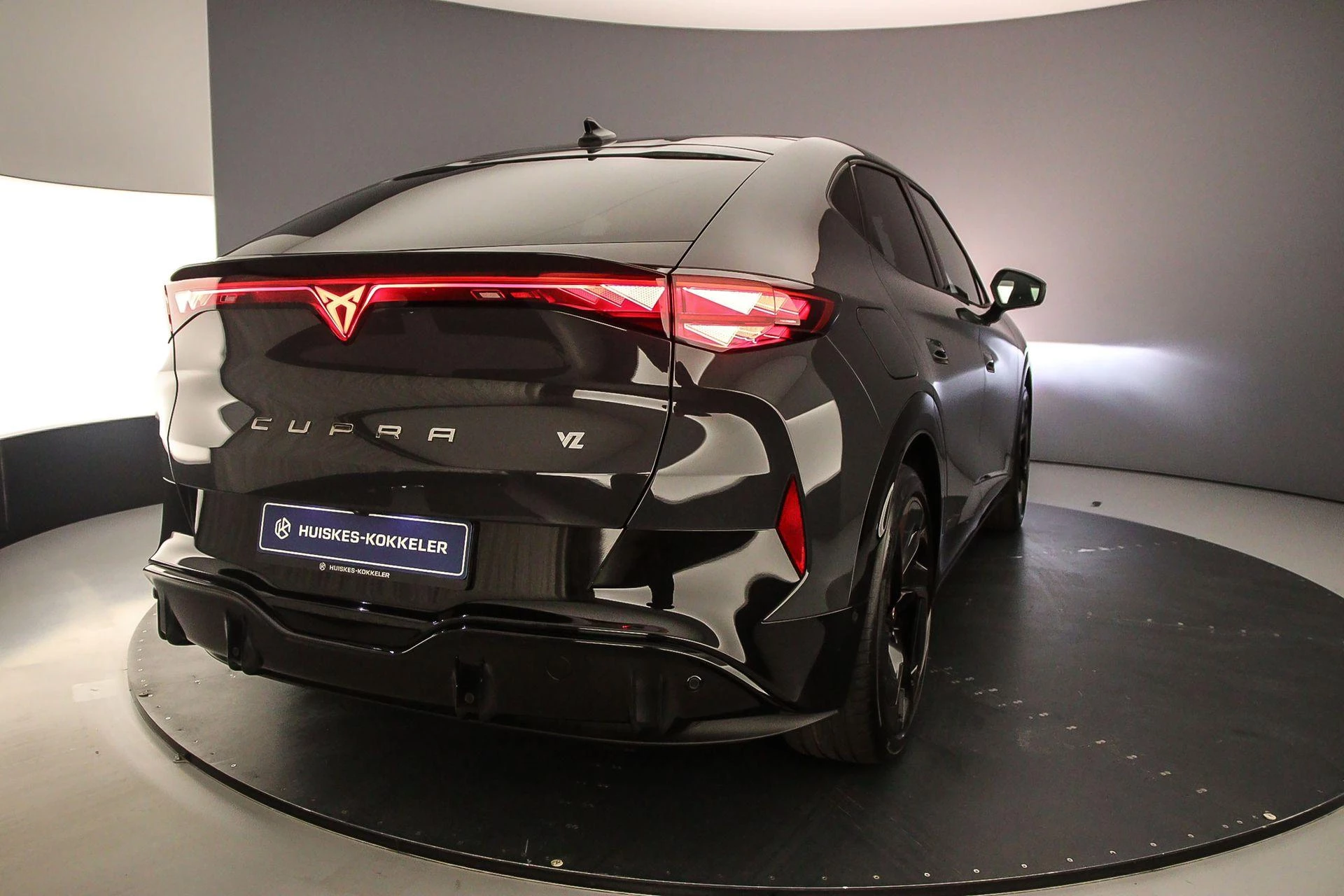 Hoofdafbeelding CUPRA Tavascan