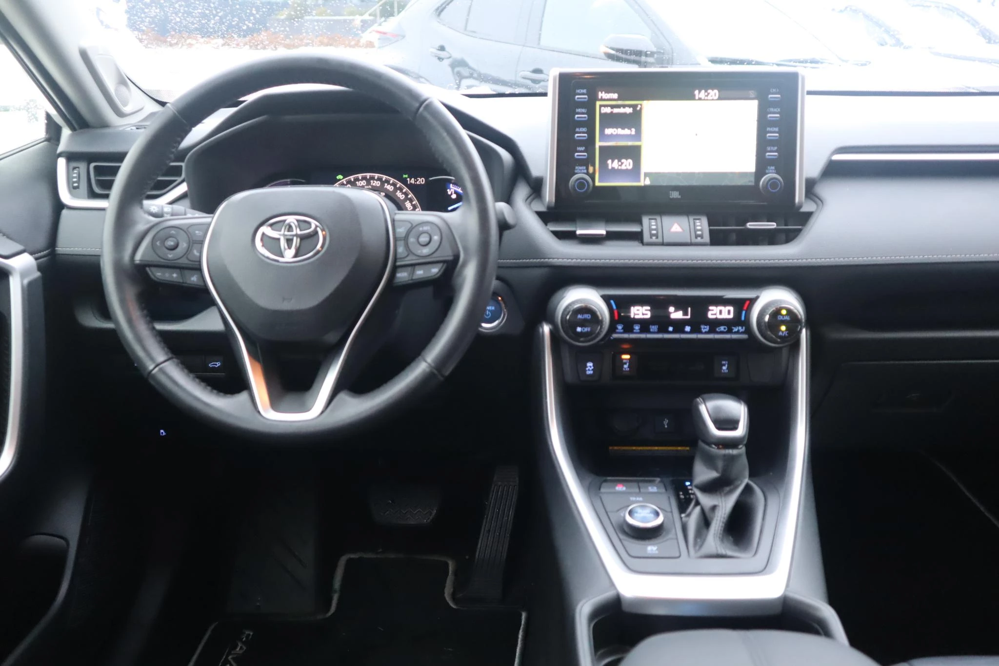 Hoofdafbeelding Toyota RAV4