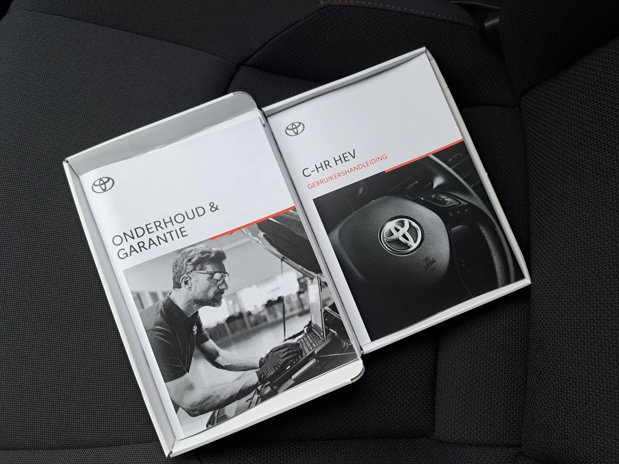 Hoofdafbeelding Toyota C-HR