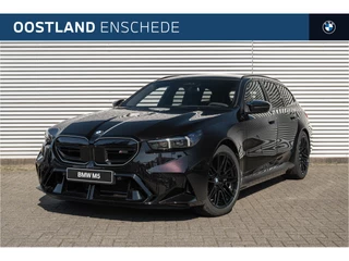 BMW M5 Touring Automaat / Trekhaak / Panoramadak / Carbon-keramische remmen / M Drive Professional / Comfort Access / Bowers & Wilkins / Parking Assistant Professional /