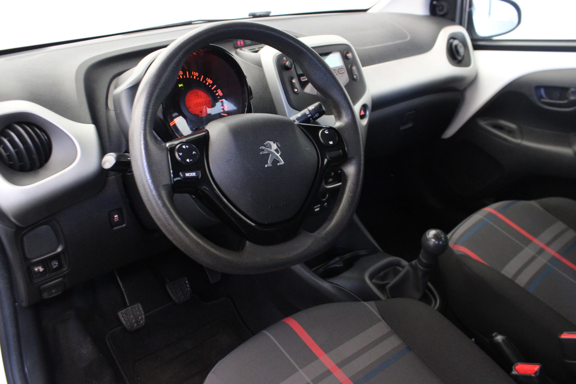 Hoofdafbeelding Peugeot 108