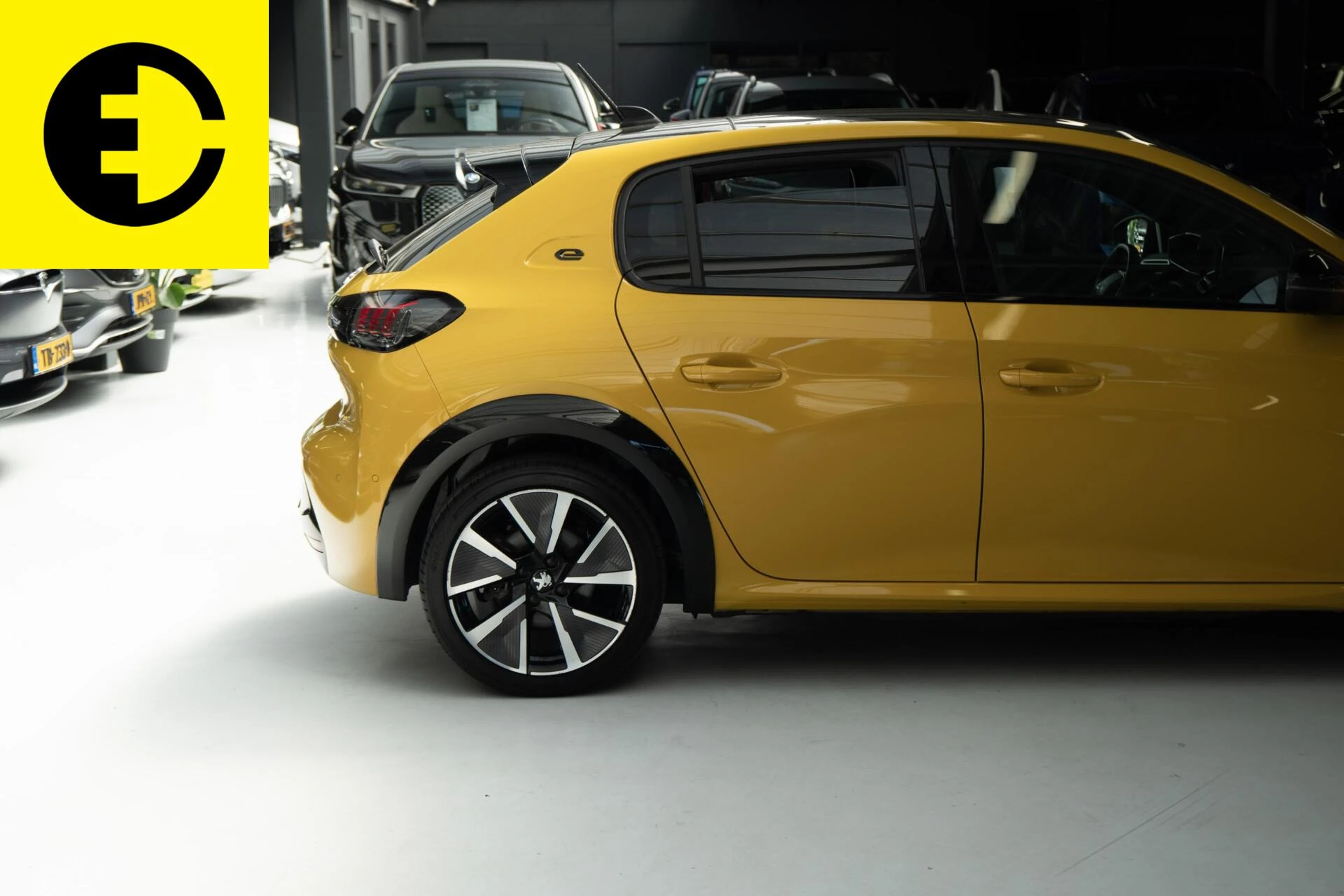 Hoofdafbeelding Peugeot e-208