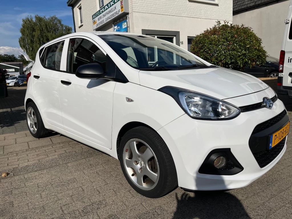 Hoofdafbeelding Hyundai i10