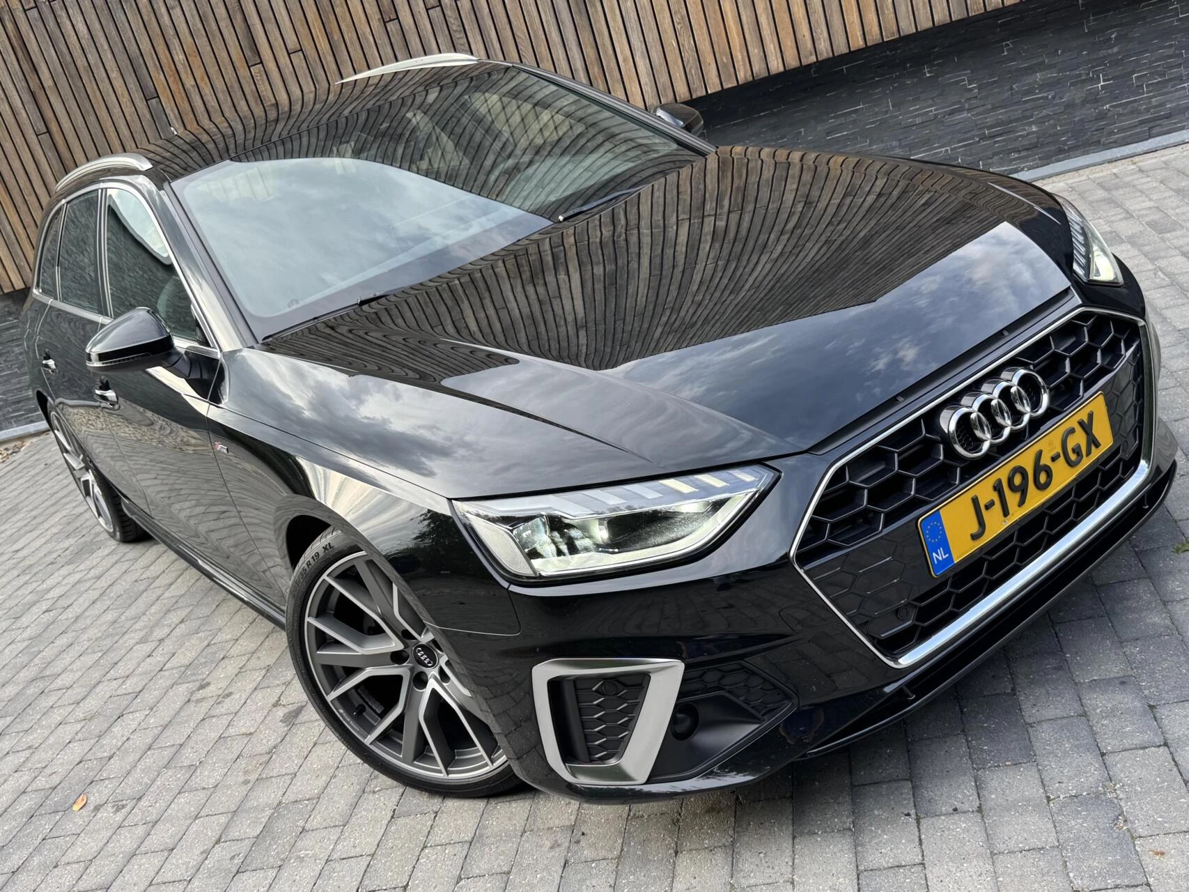 Hoofdafbeelding Audi A4