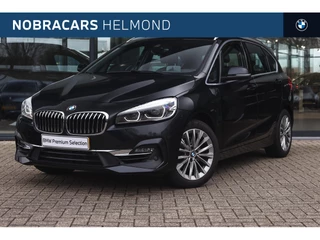 BMW 2 Serie Active Tourer 218i High Executive Luxury Line Automaat / Panoramadak / Trekhaak / LED / Achteruitrijcamera / Sportstoelen / Stoelverwarming / Park Assistant / Head-Up