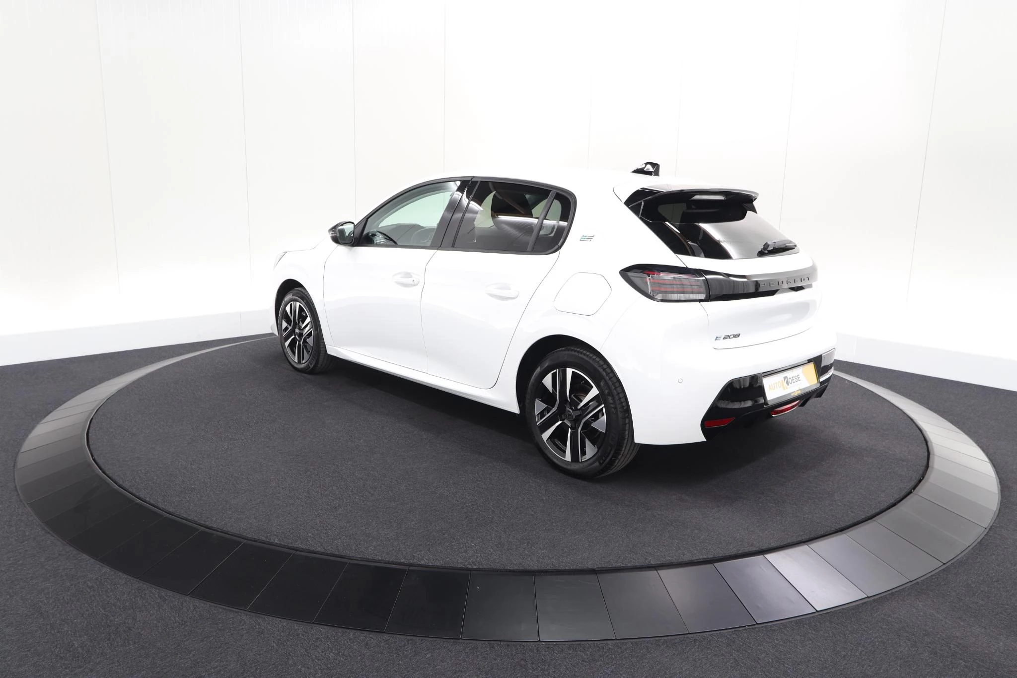 Hoofdafbeelding Peugeot e-208