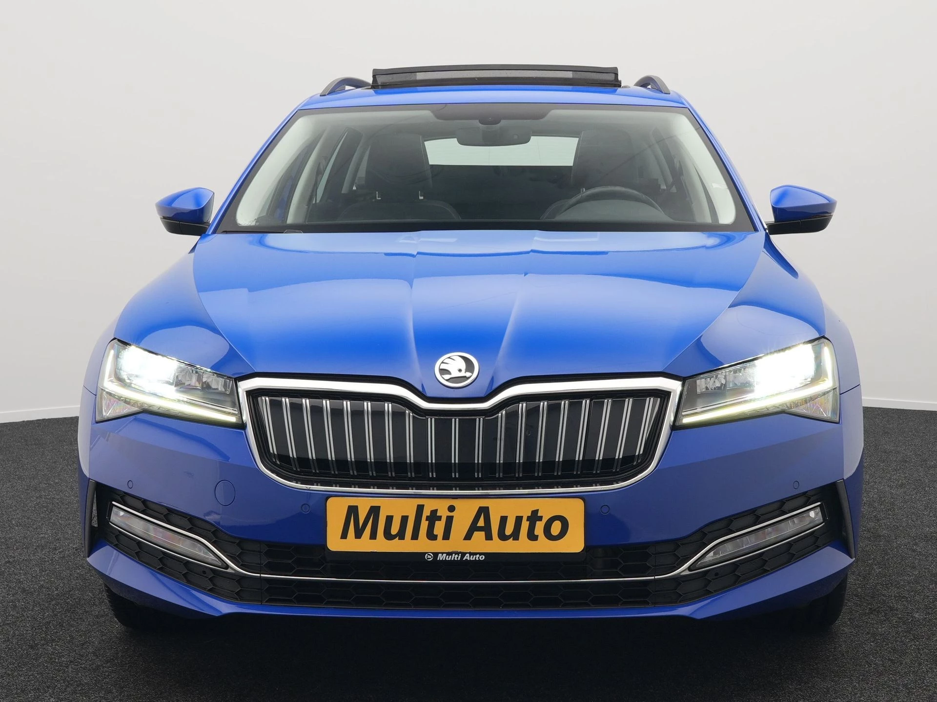Hoofdafbeelding Škoda Superb